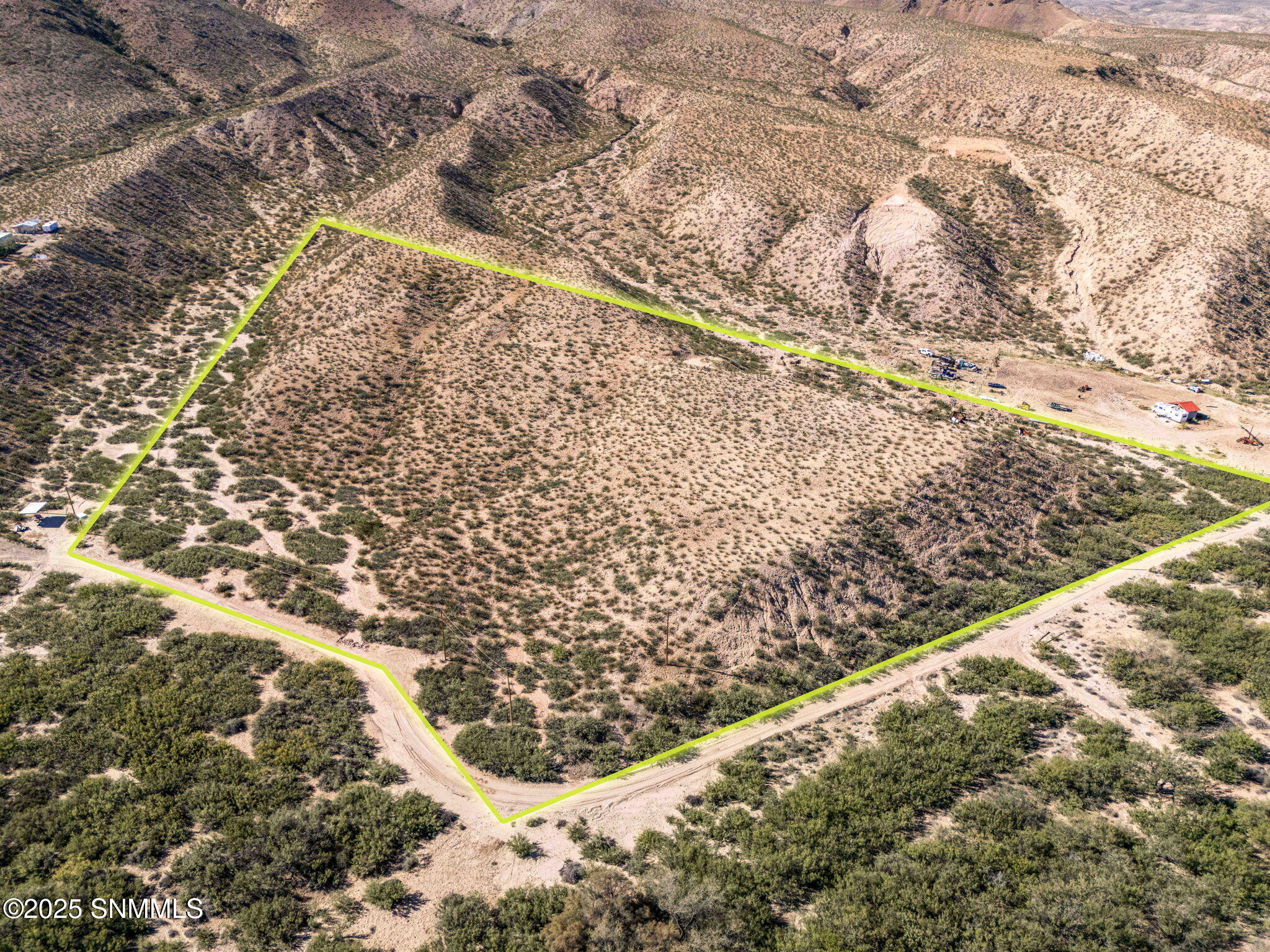 8-web-or-mls-Snappin Homes (RockyAcresR0