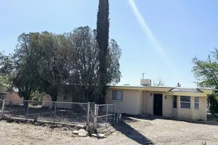 925 Monte Alto Street, Chamberino, New Mexico 88027, 4 Bedrooms Bedrooms, ,1.75 BathroomsBathrooms,Residential,For Sale,Monte Alto,2503709