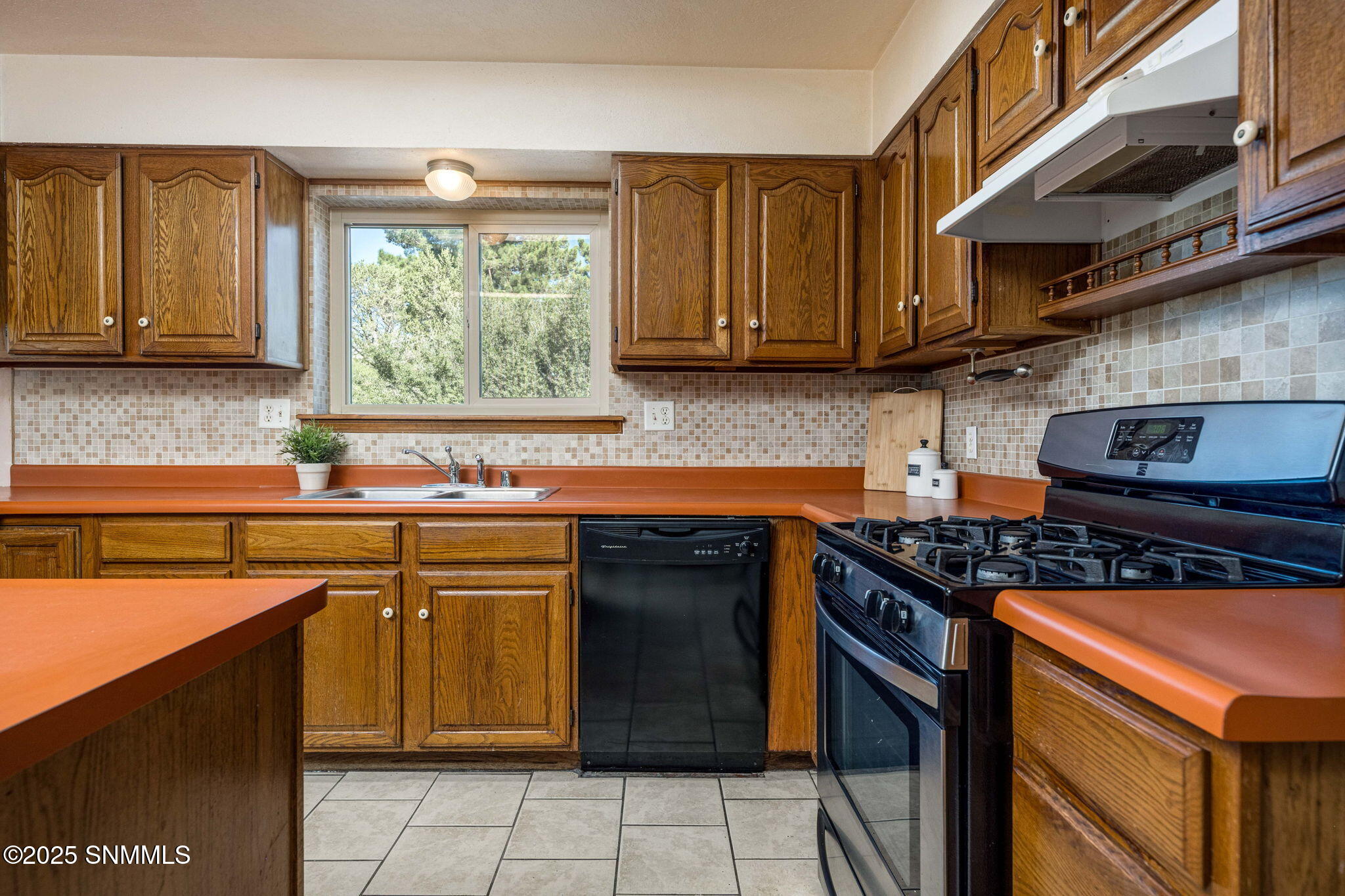 16-web-or-mls-Snappin Homes (FelizReal54