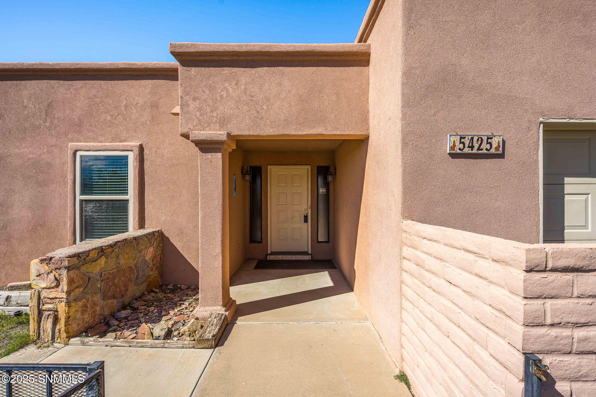 7-web-or-mls-Snappin Homes (FelizReal542