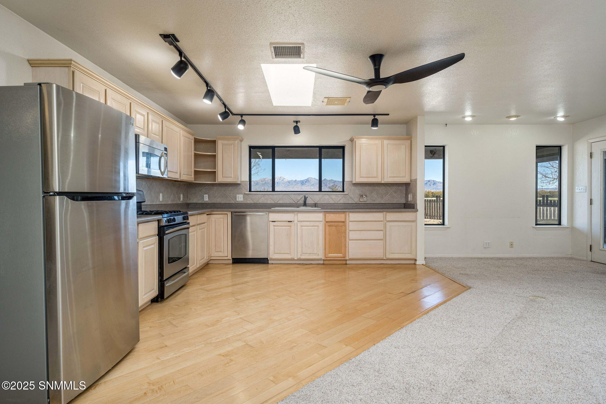 13-web-or-mls-Snappin Homes (Hwy28_6535)