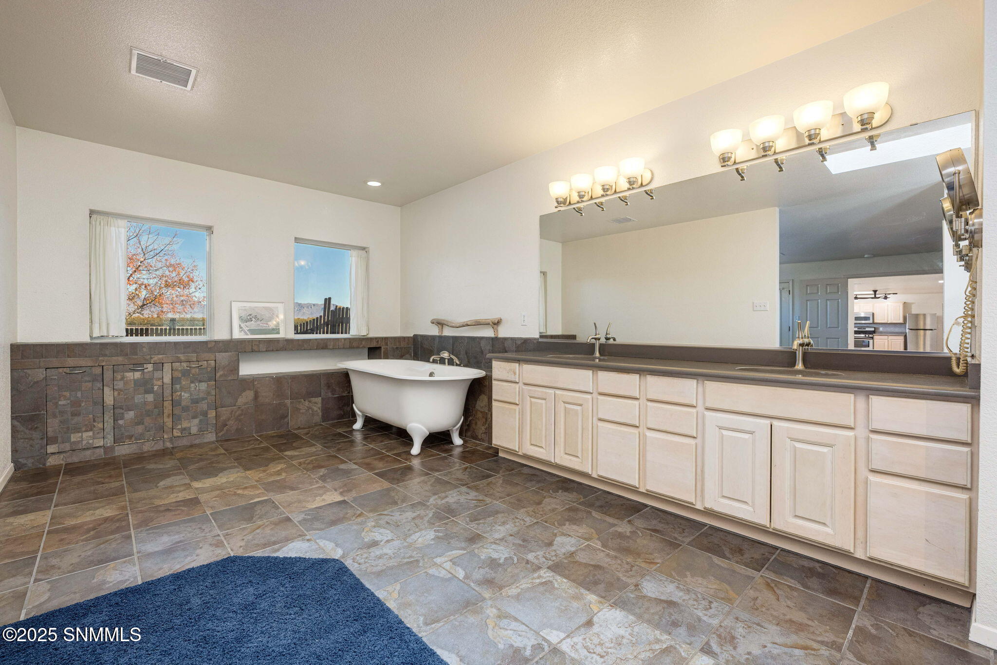 25-web-or-mls-Snappin Homes (Hwy28_6535)