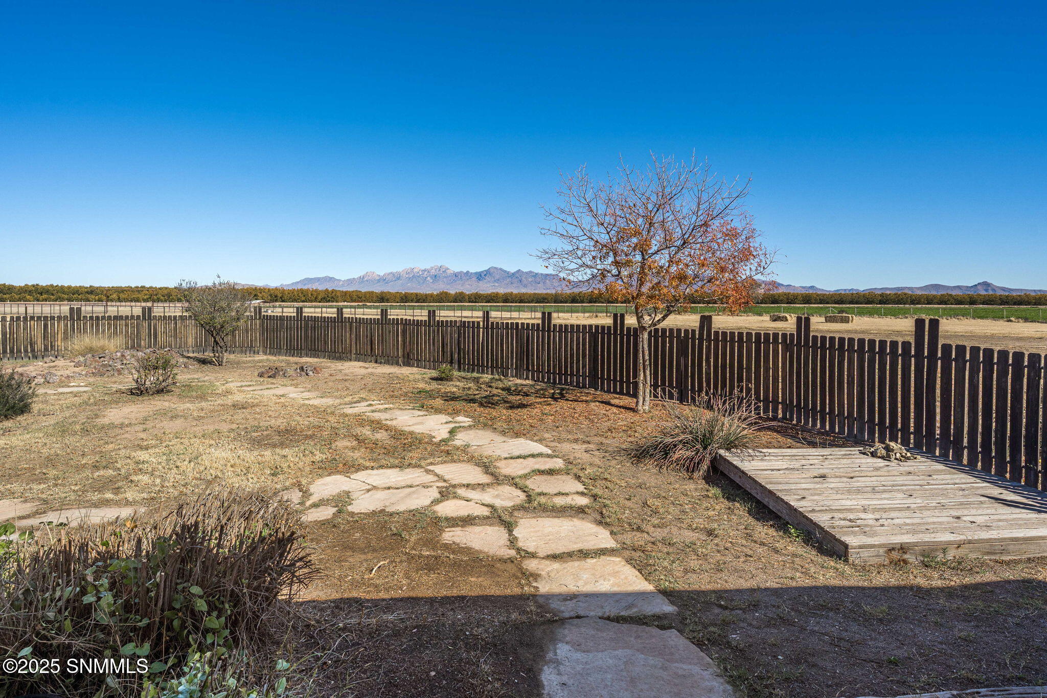 47-web-or-mls-Snappin Homes (Hwy28_6535)