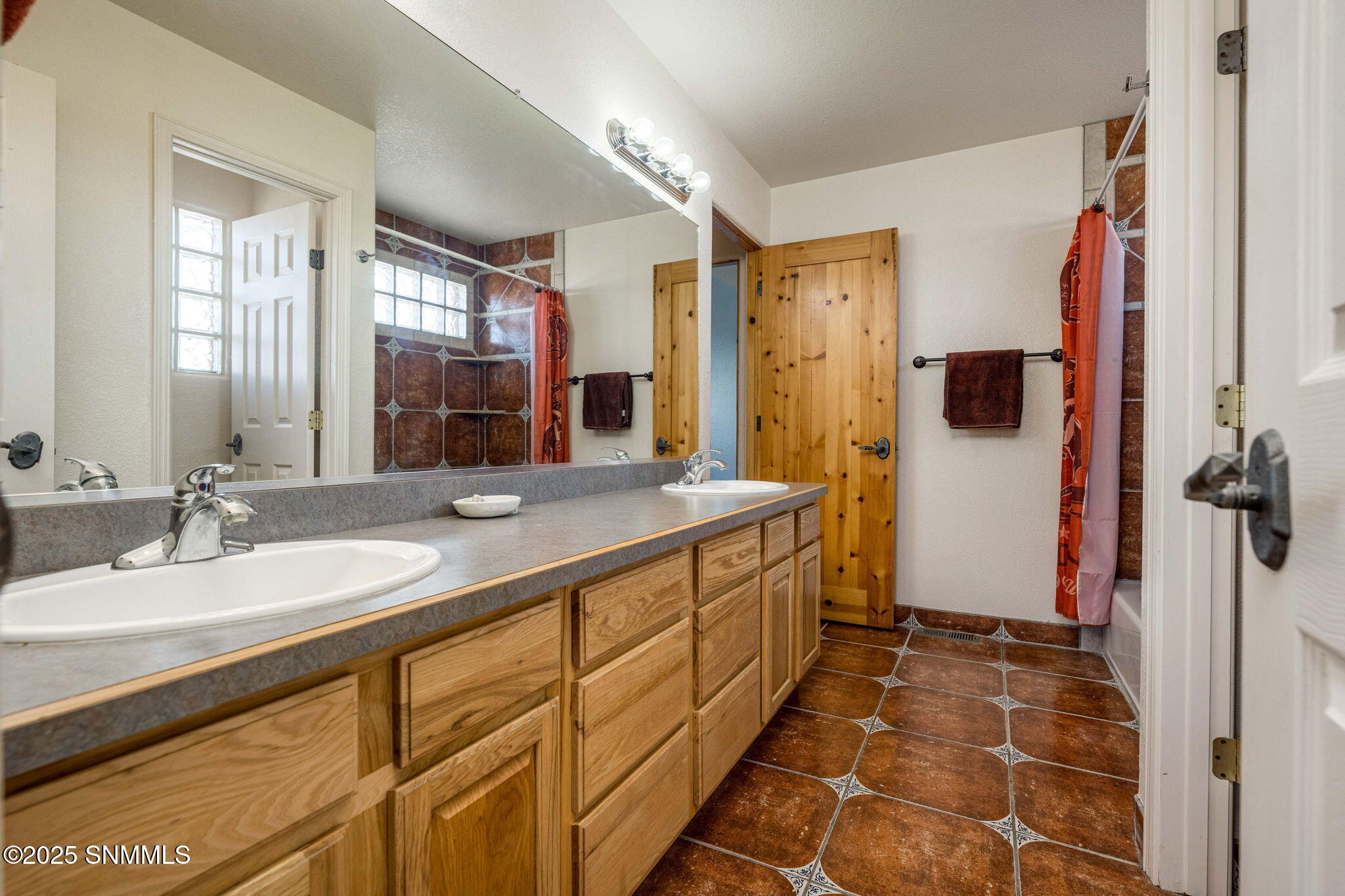 Upstairs Primary Bathroom