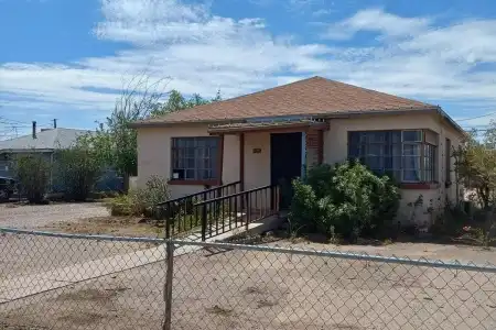 1095 Van Patten Avenue, Las Cruces, New Mexico 88005, 2 Bedrooms Bedrooms, ,0.75 BathroomBathrooms,Residential,For Sale,Van Patten,2502348