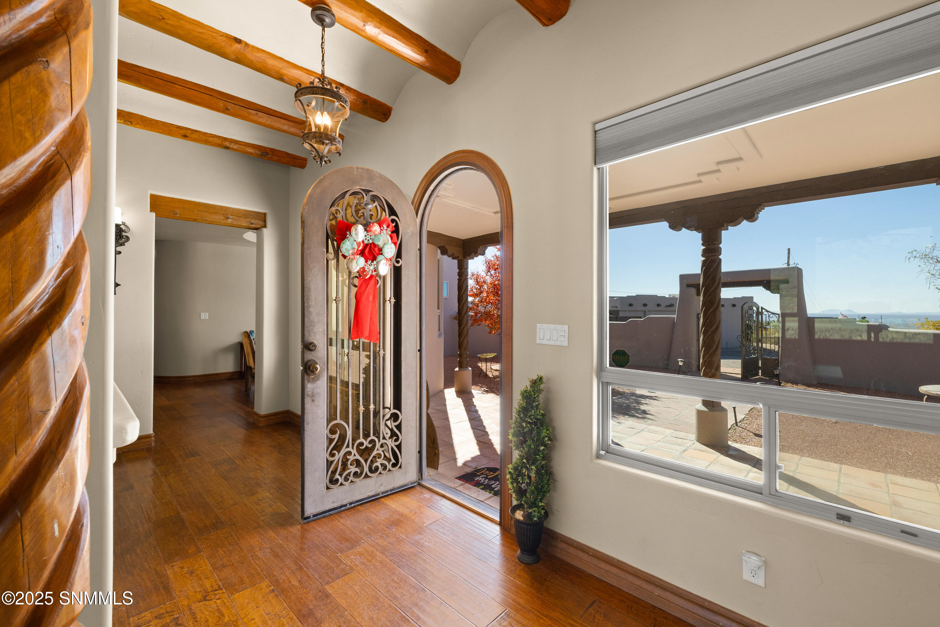 5041-Silver-King-MLS-Camera-Guy-15