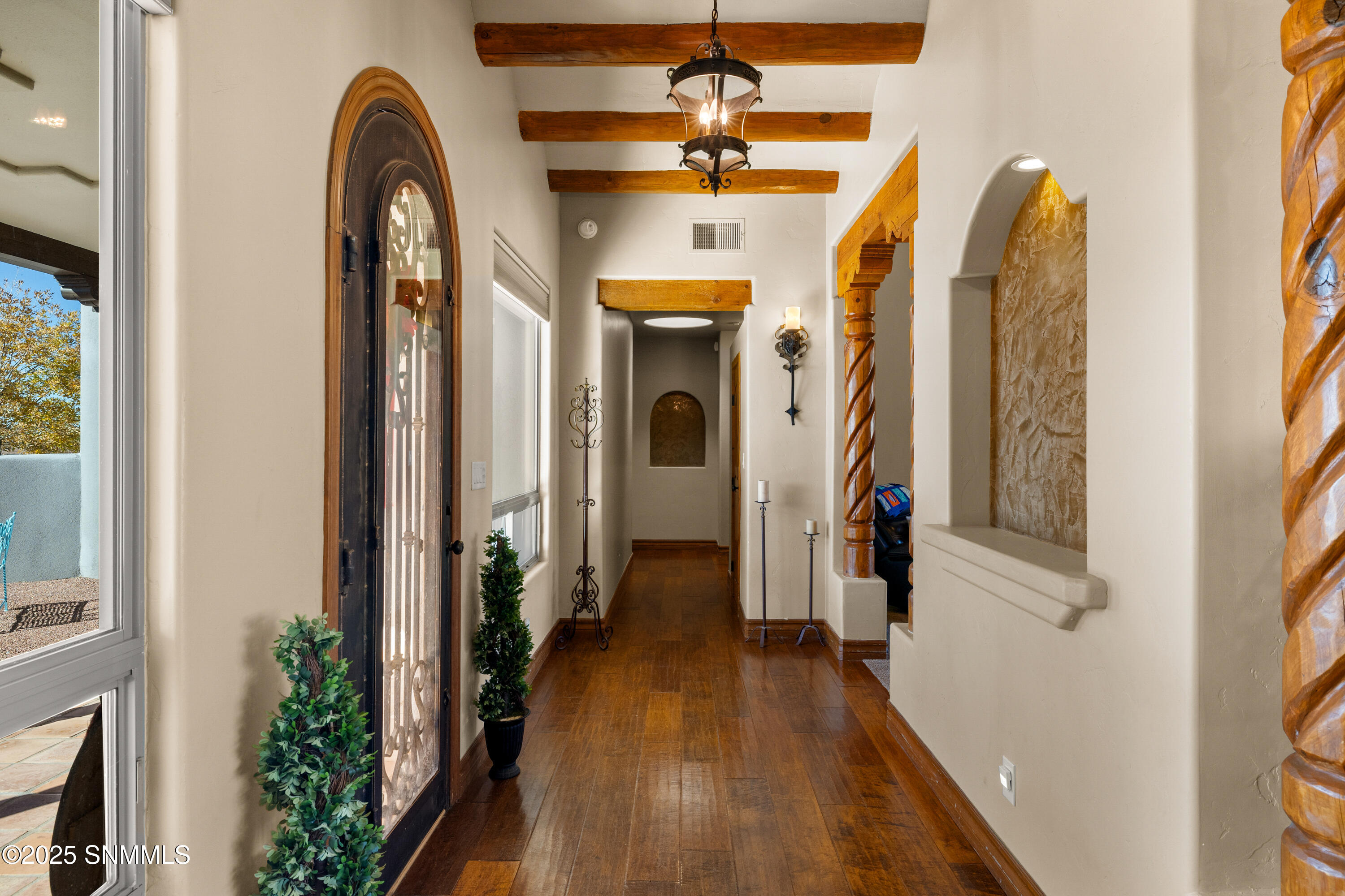 5041-Silver-King-MLS-Camera-Guy-16