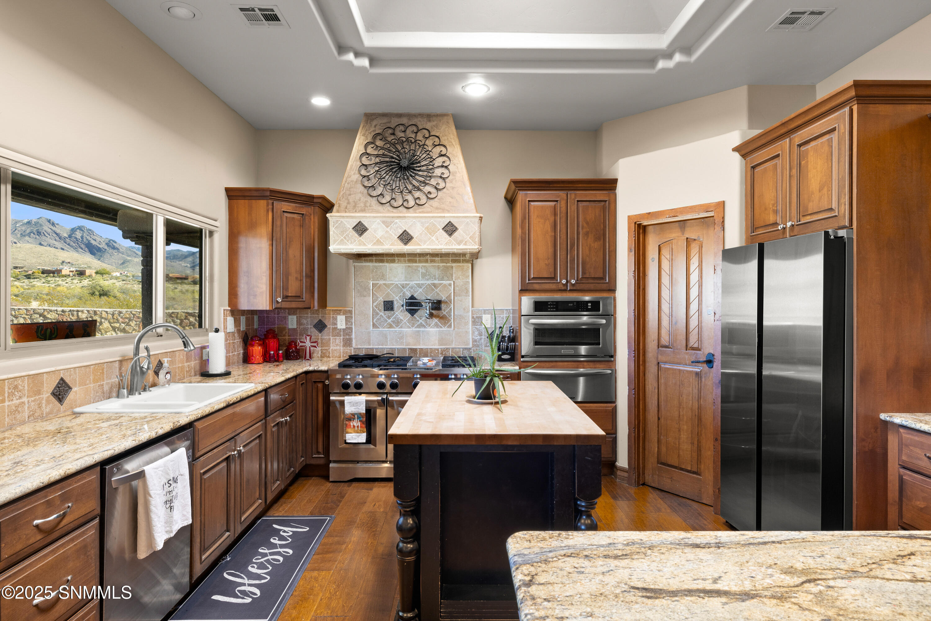 5041-Silver-King-MLS-Camera-Guy-23