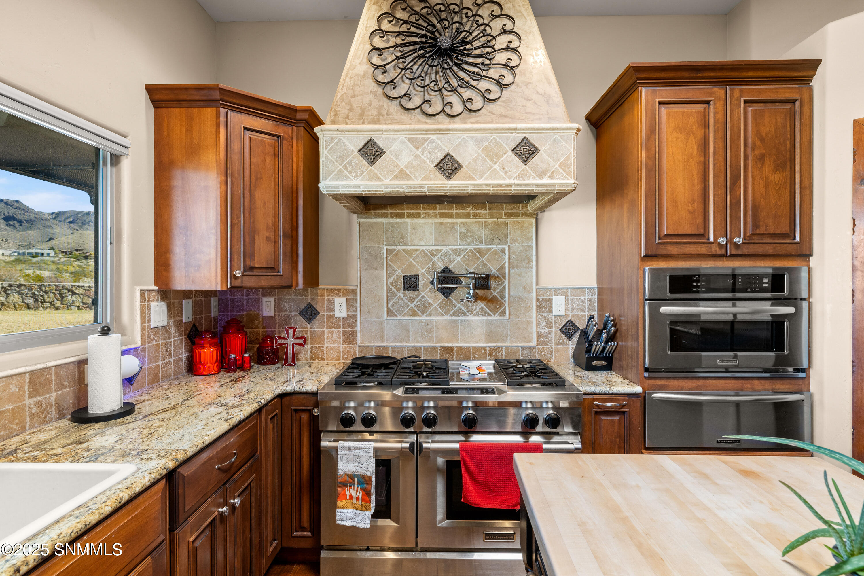 5041-Silver-King-MLS-Camera-Guy-26