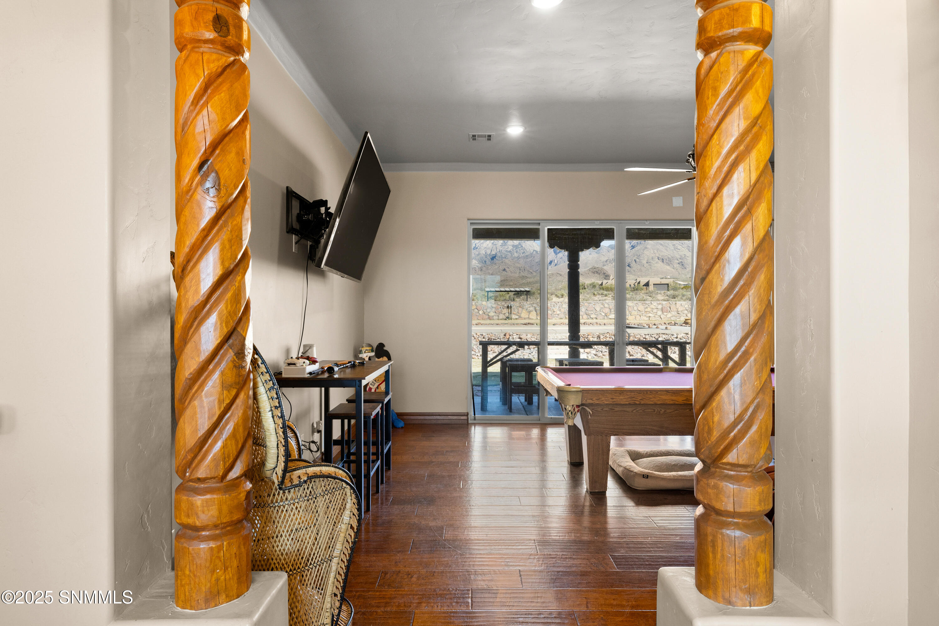 5041-Silver-King-MLS-Camera-Guy-31