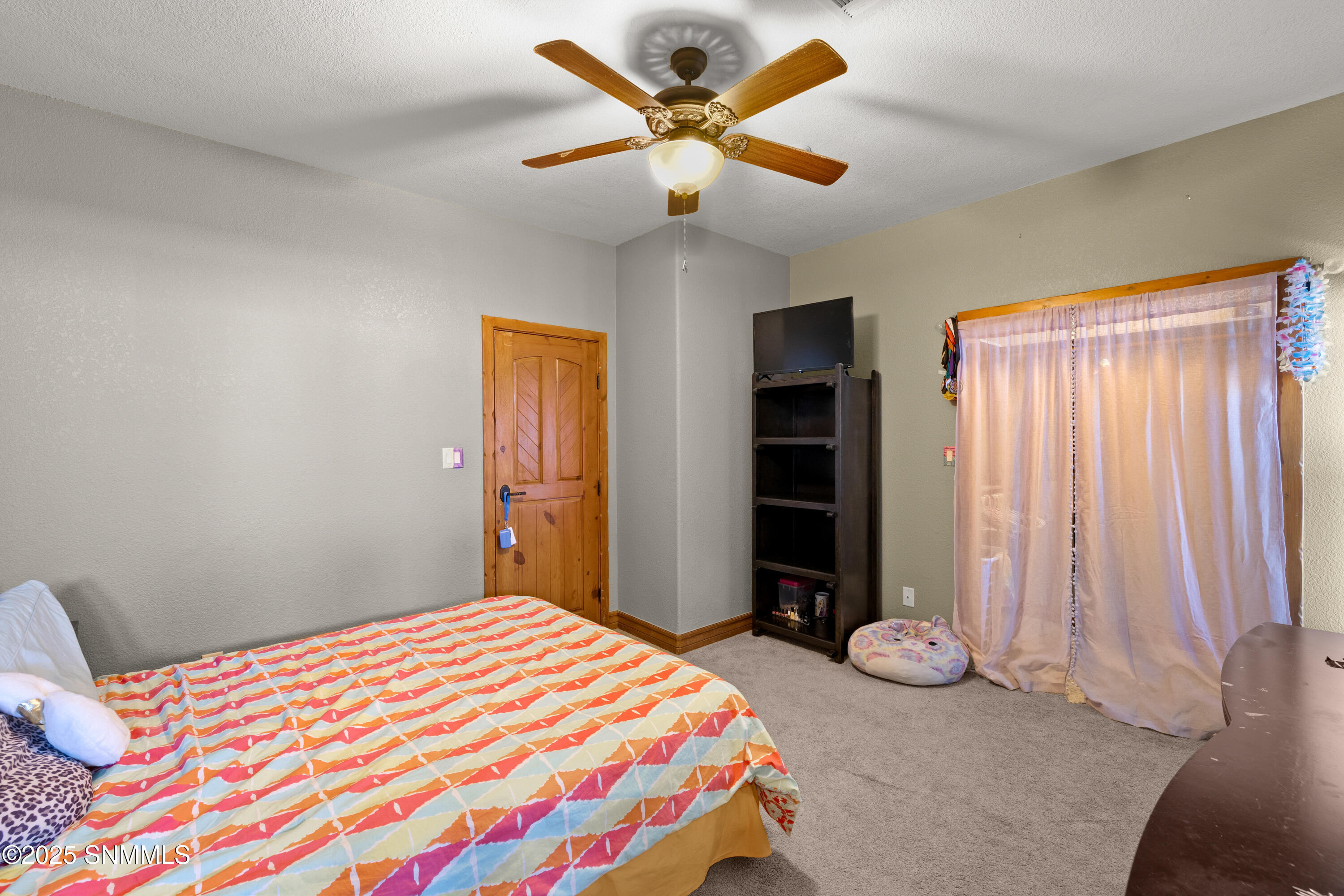 5041-Silver-King-MLS-Camera-Guy-54