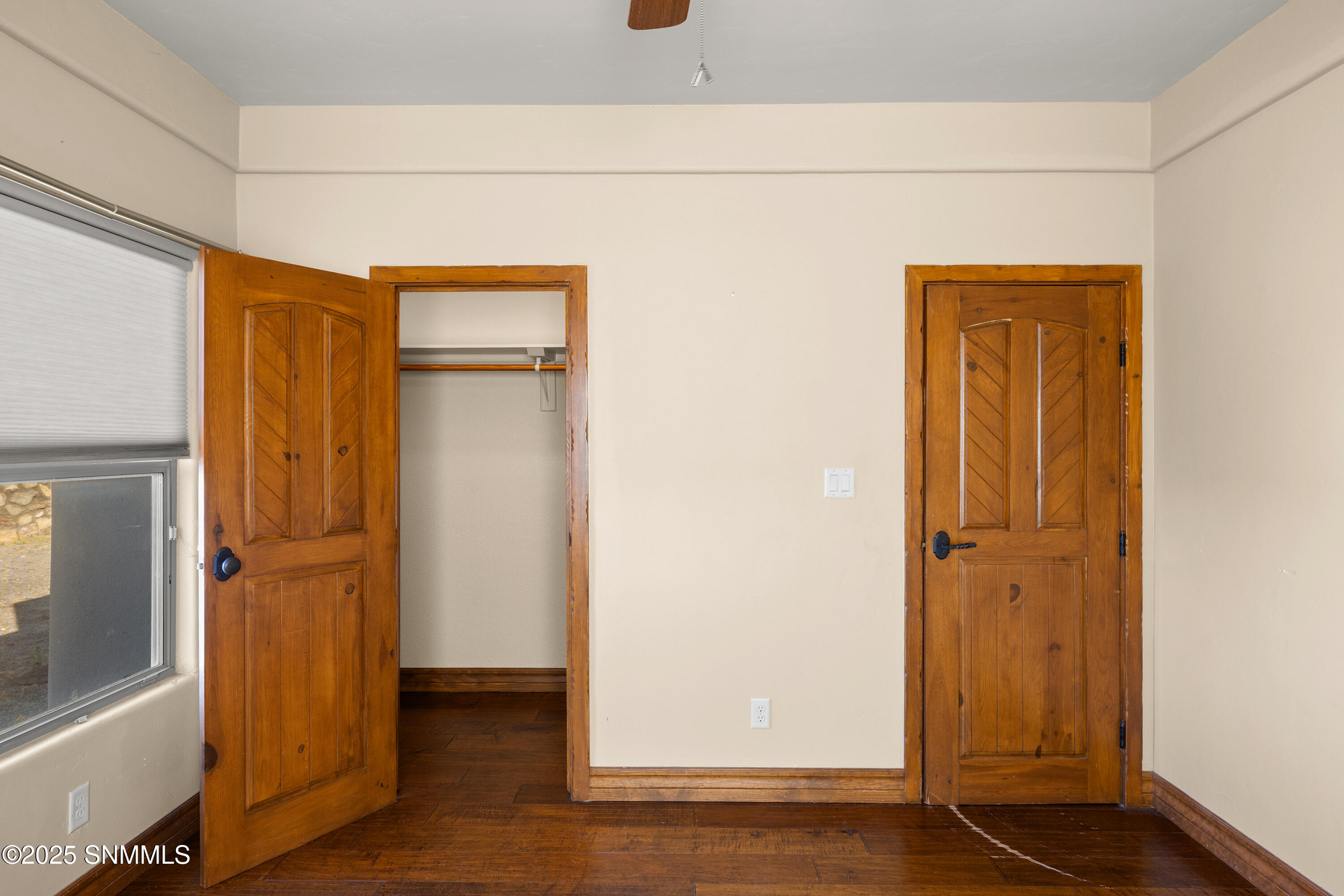 5041-Silver-King-MLS-Camera-Guy-59