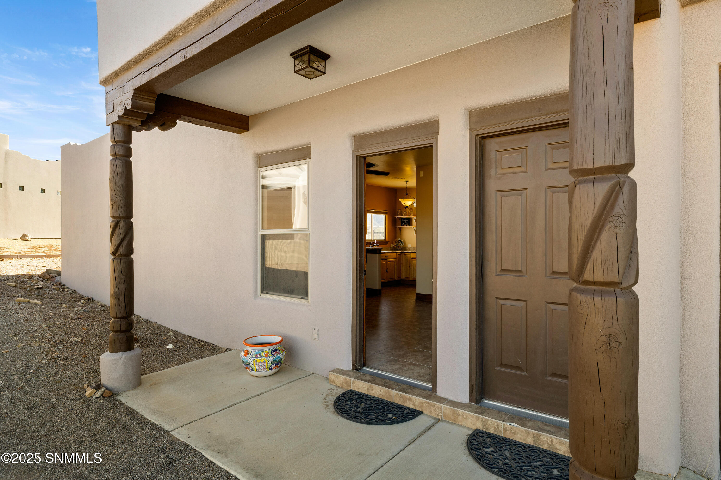 5041-Silver-King-MLS-Camera-Guy-60