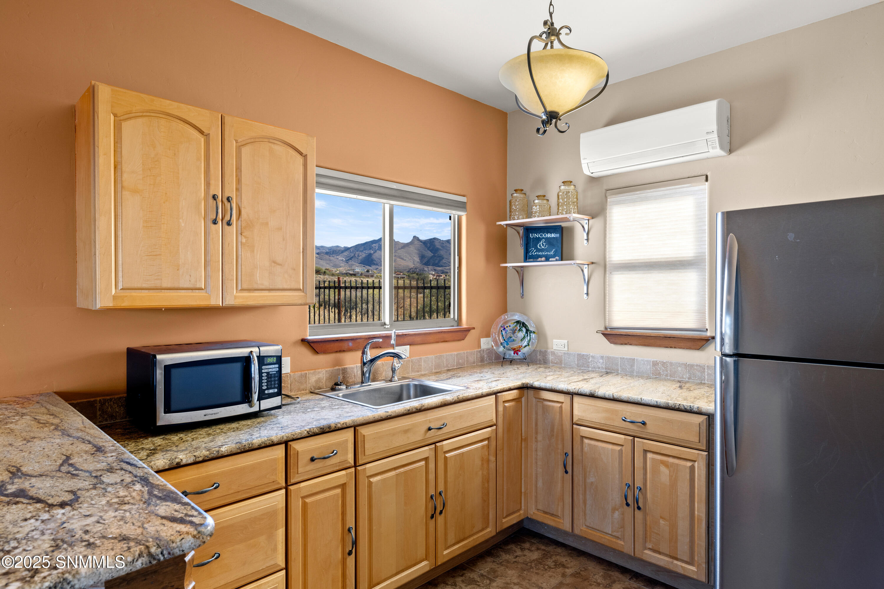 5041-Silver-King-MLS-Camera-Guy-64