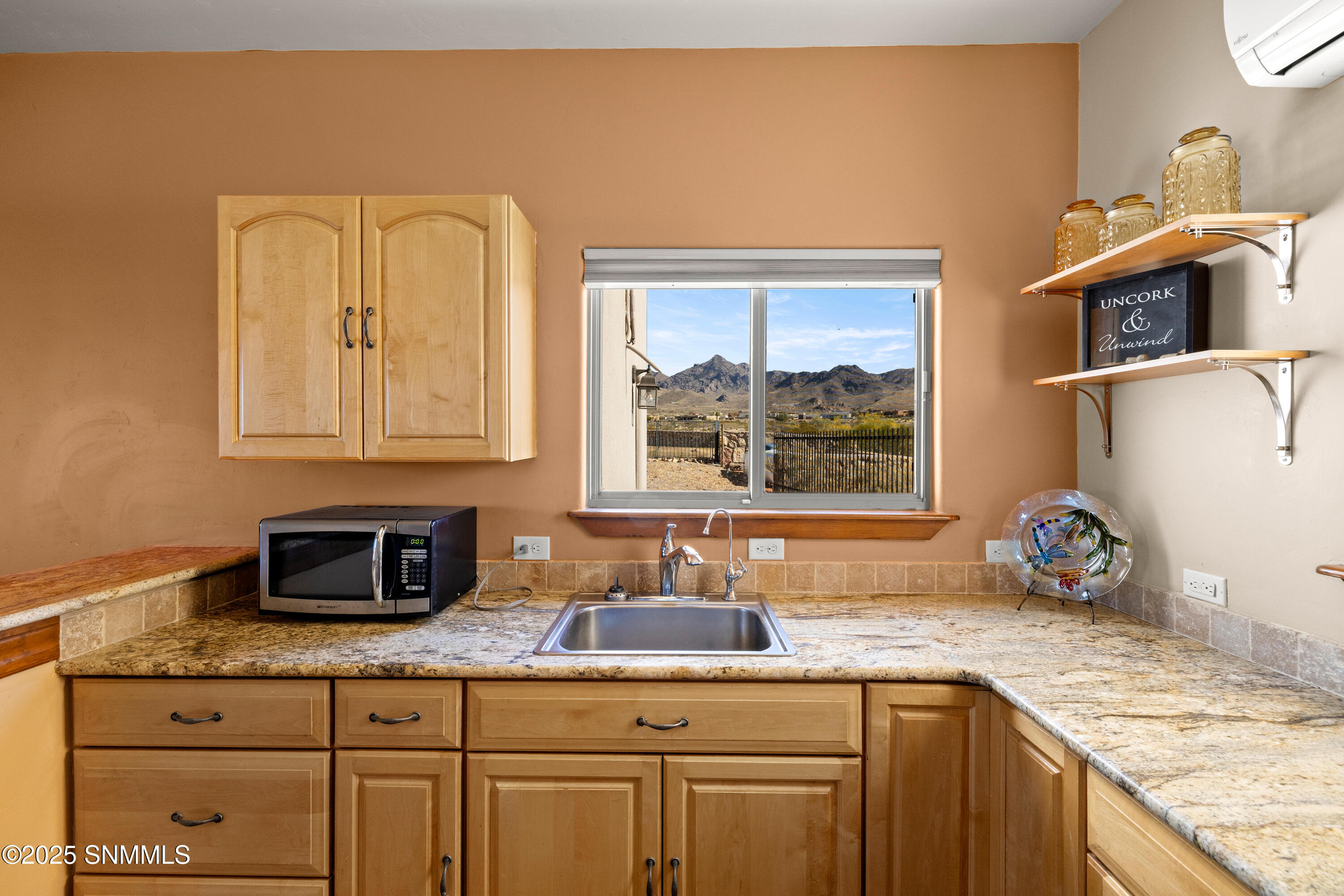 5041-Silver-King-MLS-Camera-Guy-65