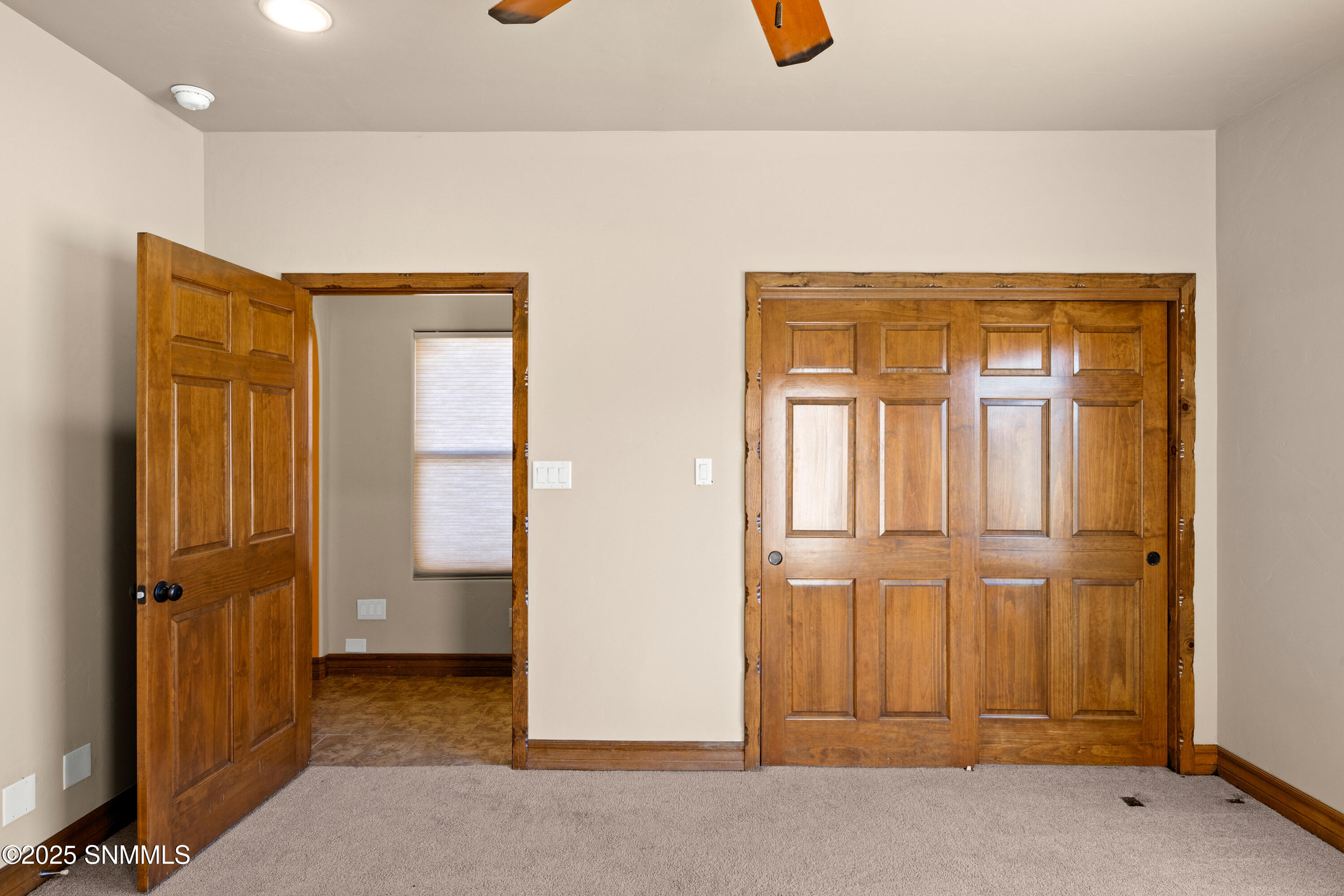 5041-Silver-King-MLS-Camera-Guy-68