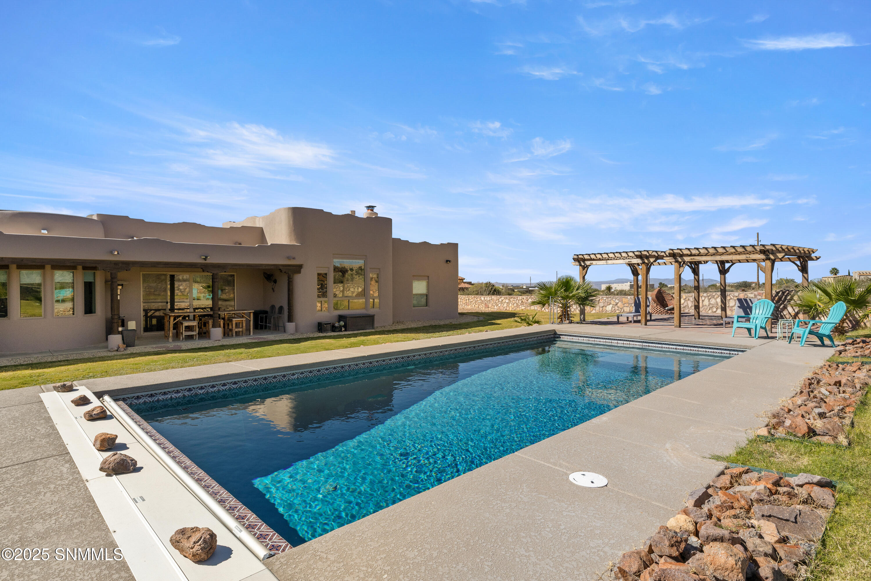 5041-Silver-King-MLS-Camera-Guy-85