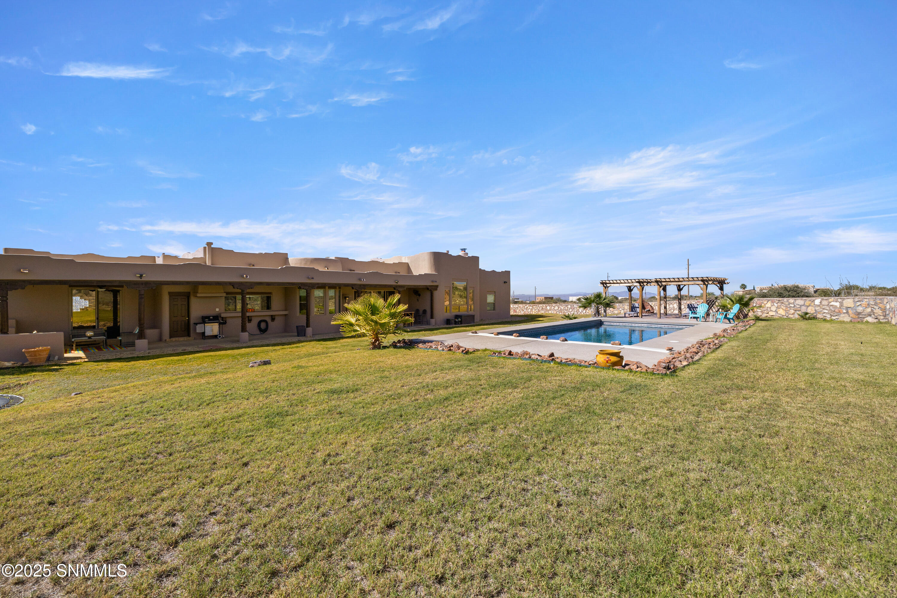 5041-Silver-King-MLS-Camera-Guy-73