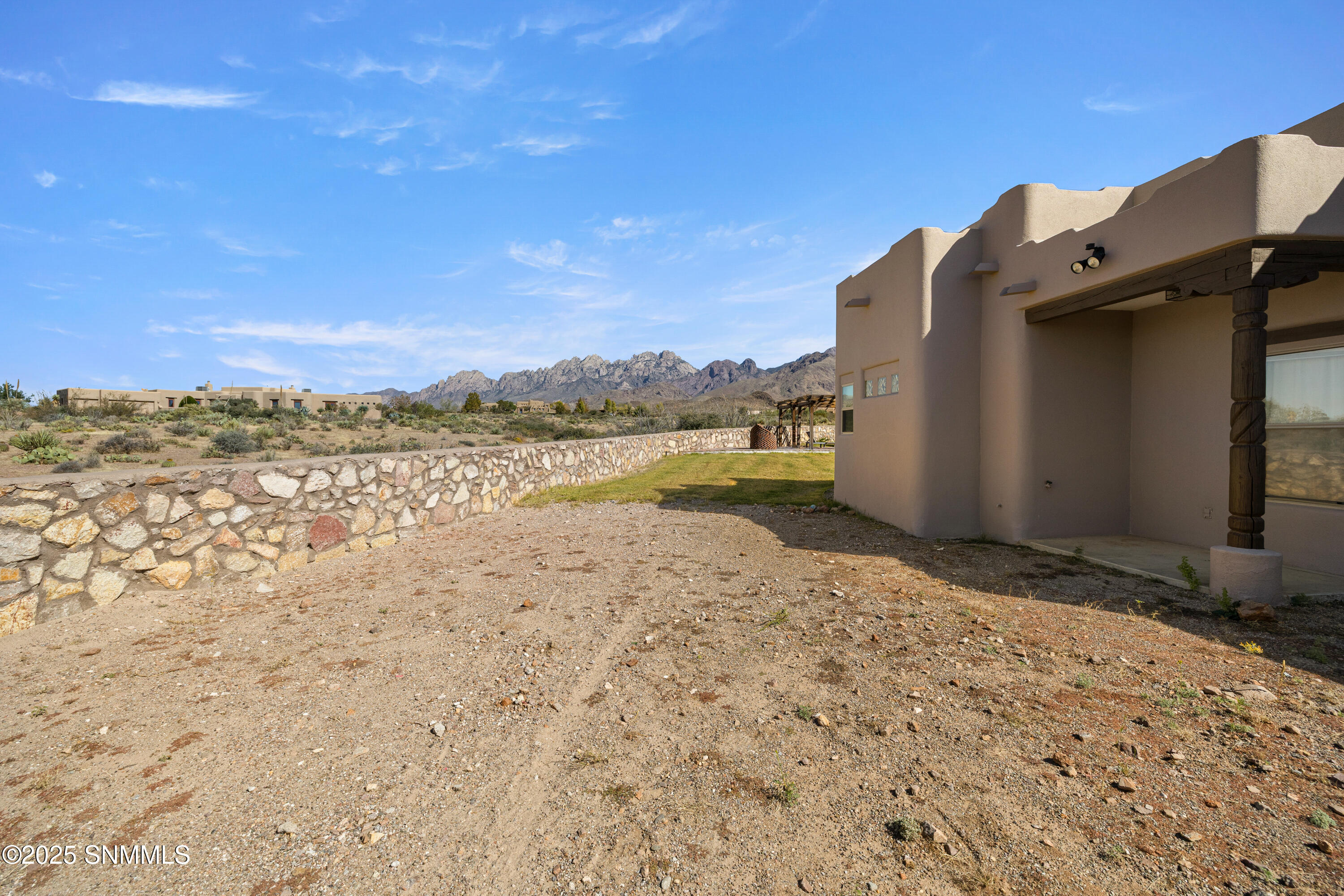 5041-Silver-King-MLS-Camera-Guy-13