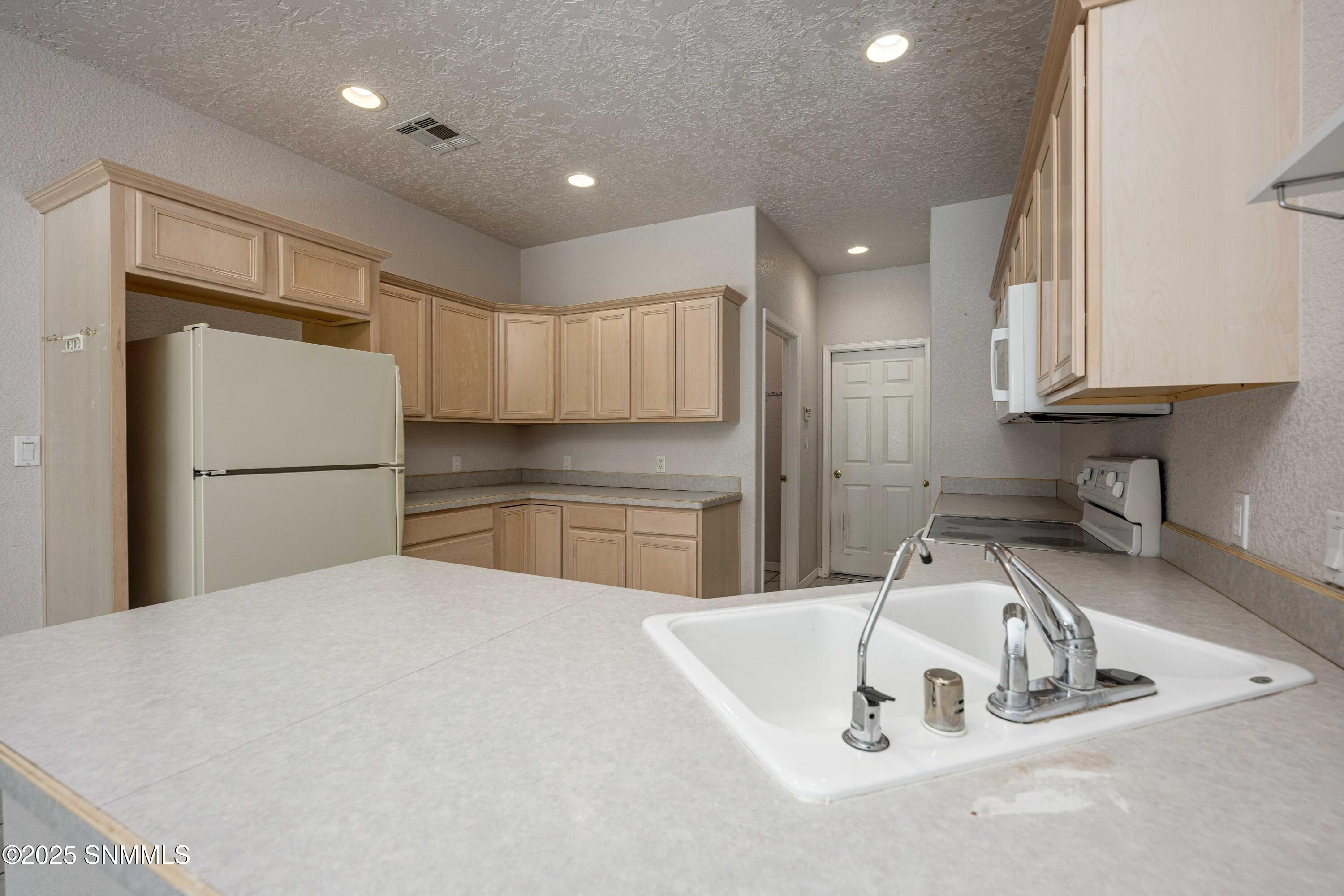 Snappin Homes (RockCanyon4642)-13