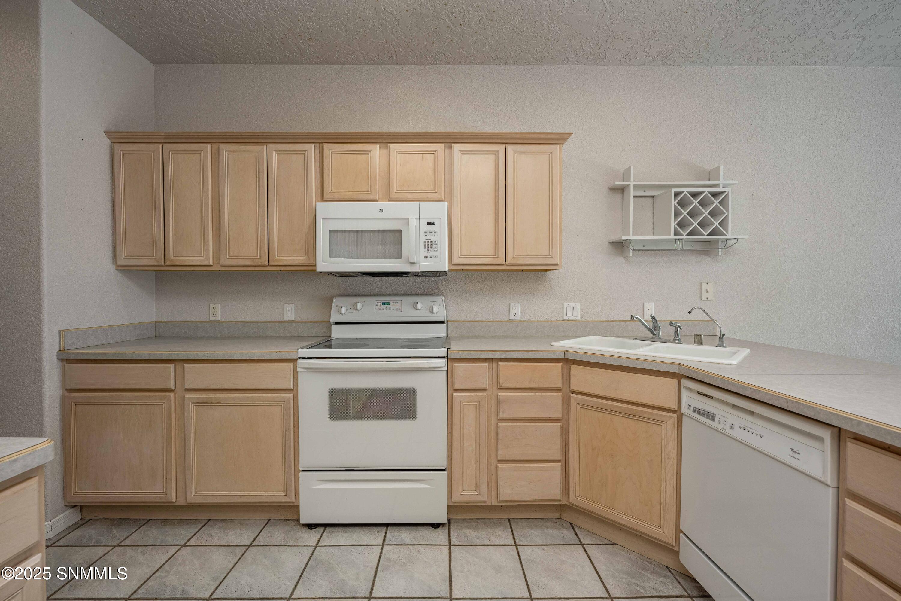 Snappin Homes (RockCanyon4642)-15