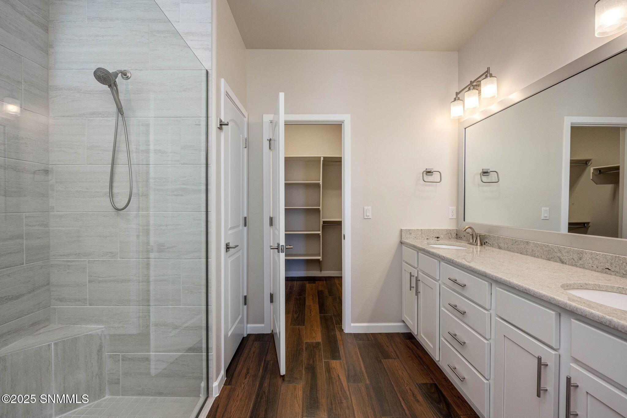 30-web-or-mls-Snappin Homes (BalticGreen