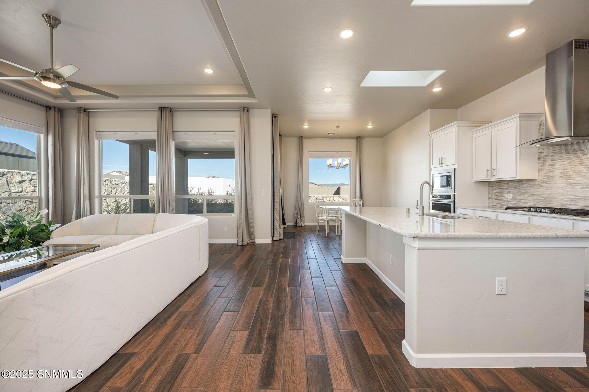 8-web-or-mls-Snappin Homes (BalticGreen4