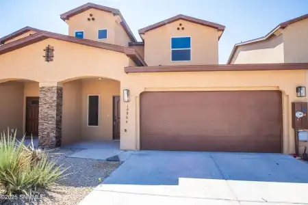 1996 Pinetrail Street, Las Cruces, New Mexico 88012, 3 Bedrooms Bedrooms, ,2.5 BathroomsBathrooms,Residential Lease,For Rent,Pinetrail,2502468