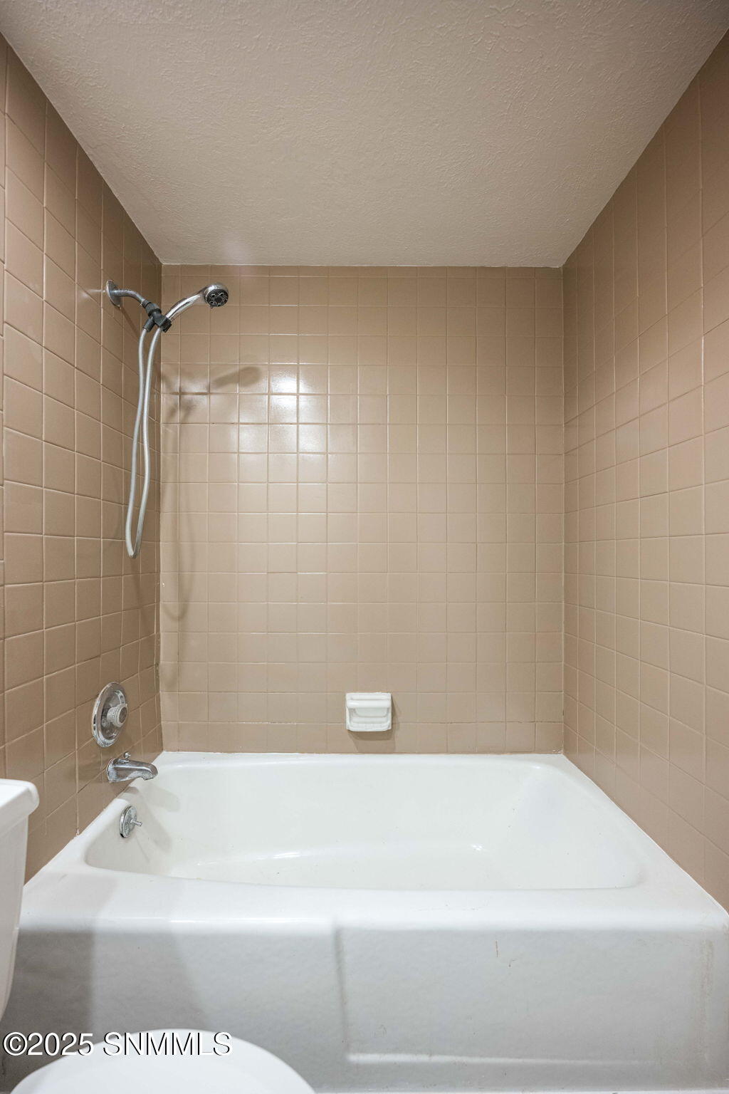 20-web-or-mls-Snappin Homes (Martha1955)