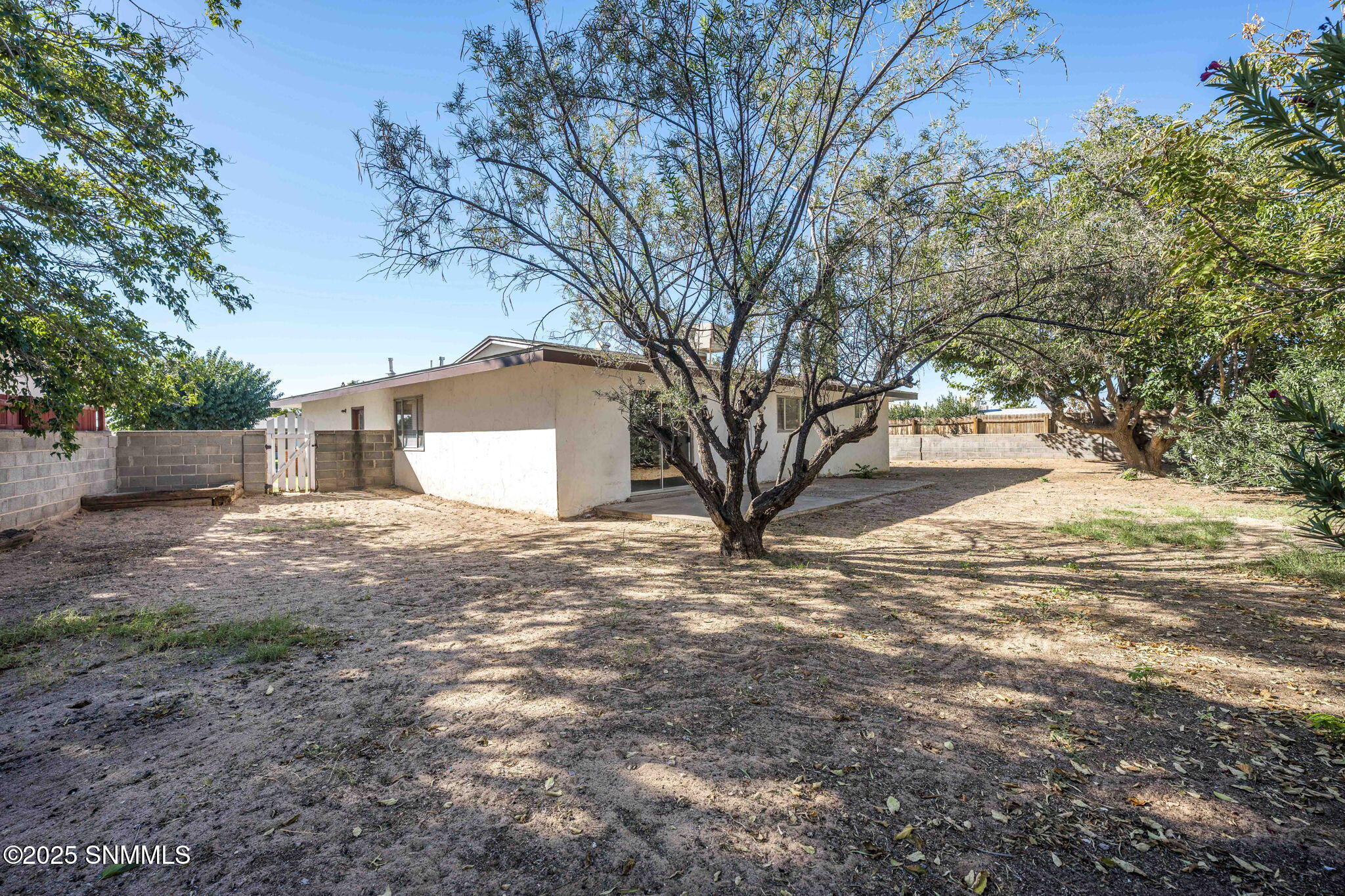 24-web-or-mls-Snappin Homes (Martha1955)