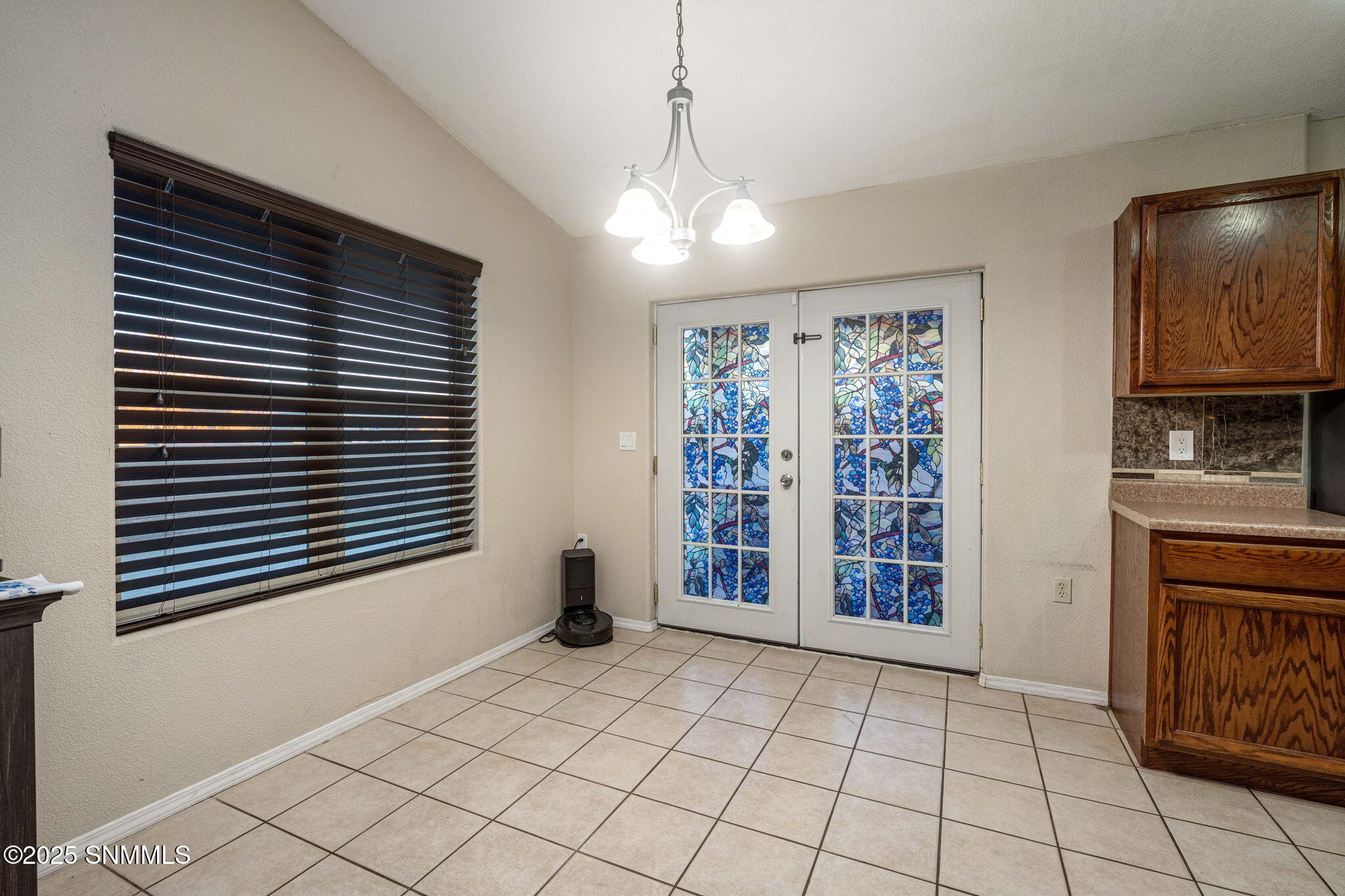 15-web-or-mls-Snappin Homes (OxCart2886)