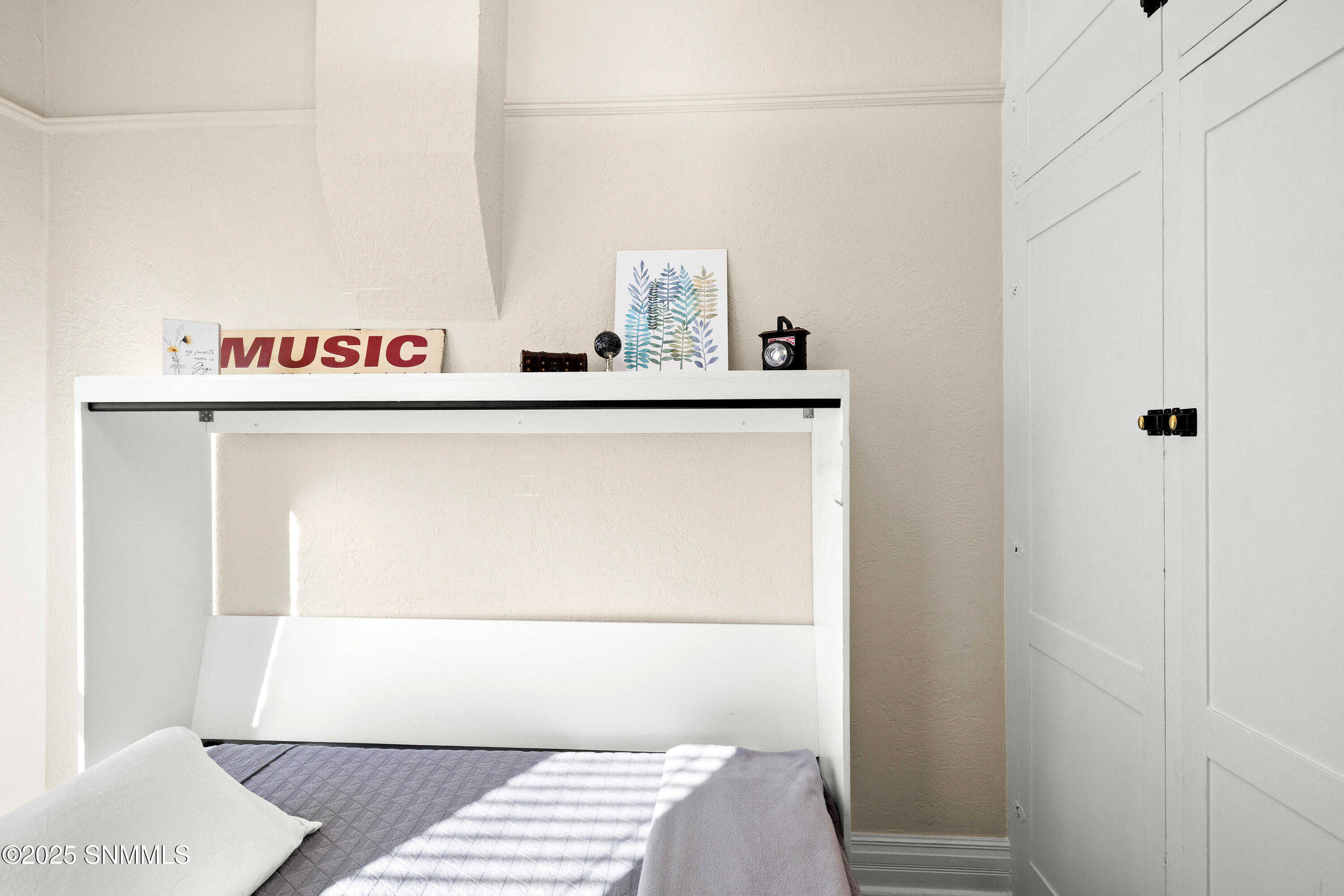 1010-Plain-St-MLS-Camera-Guy-17