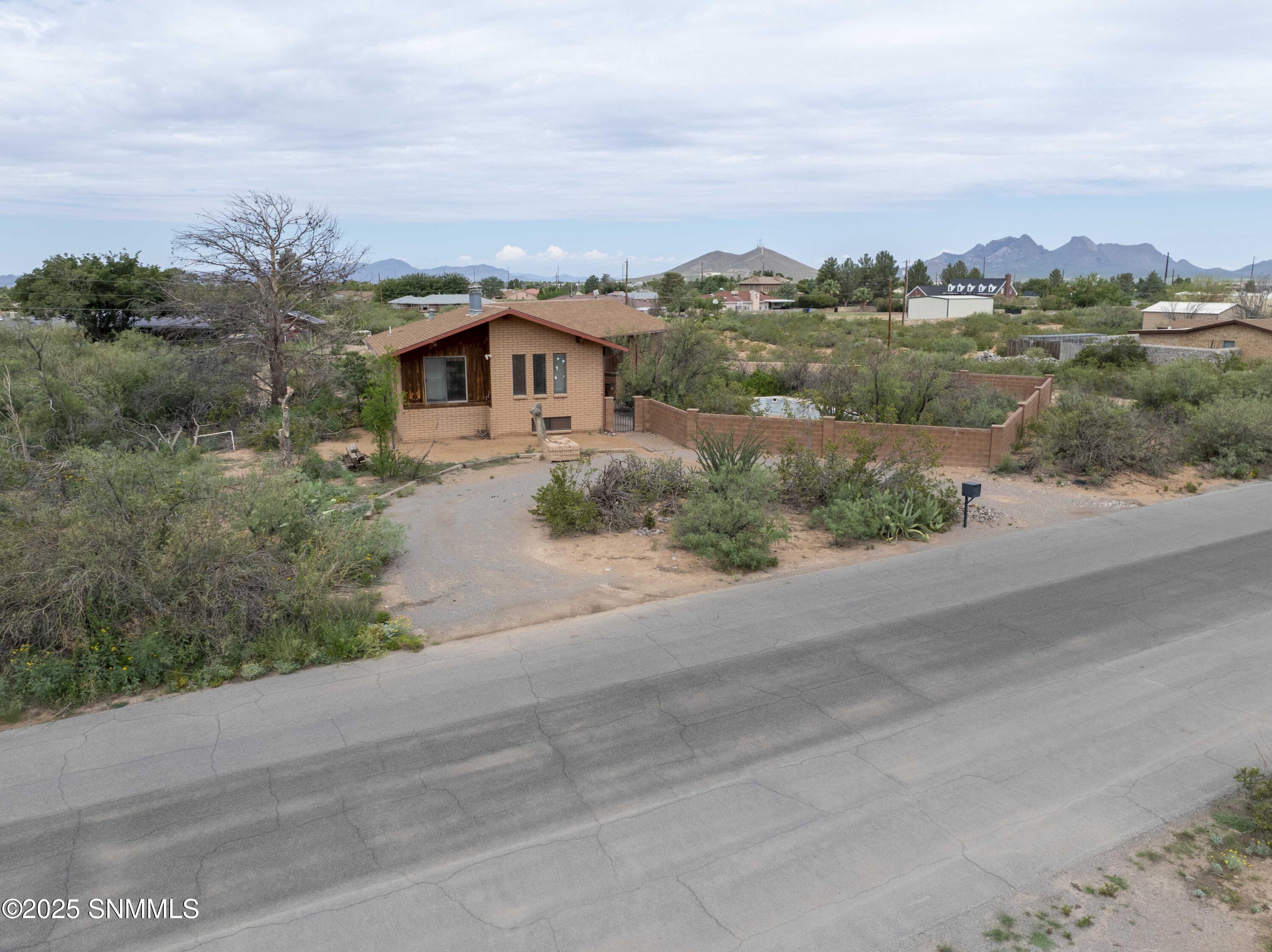 5775 Shadow Hills-27