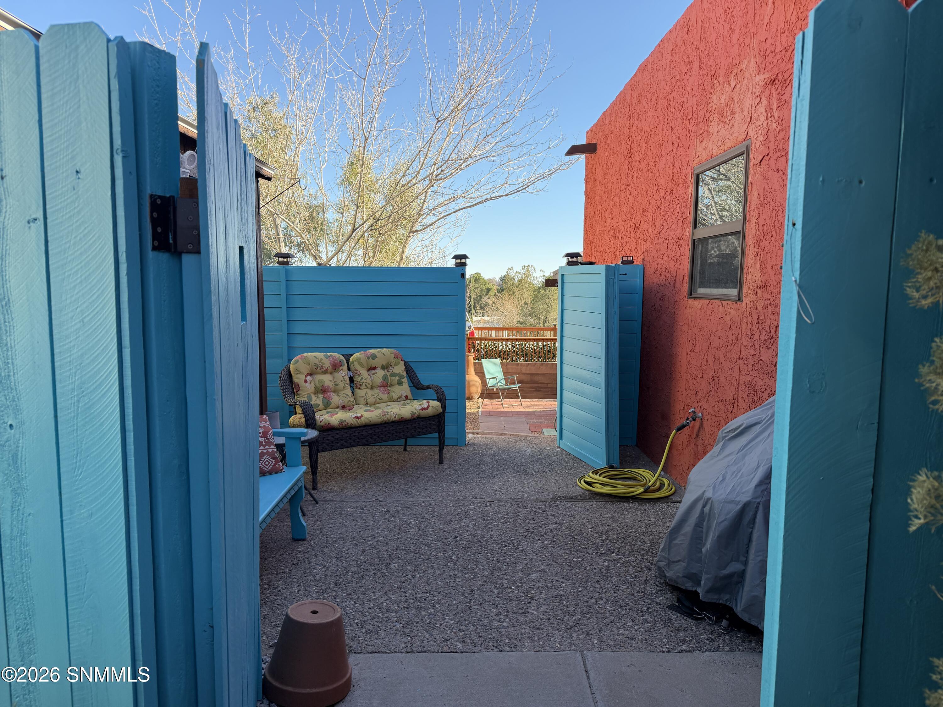 Welcome to 3050 Executive Hills