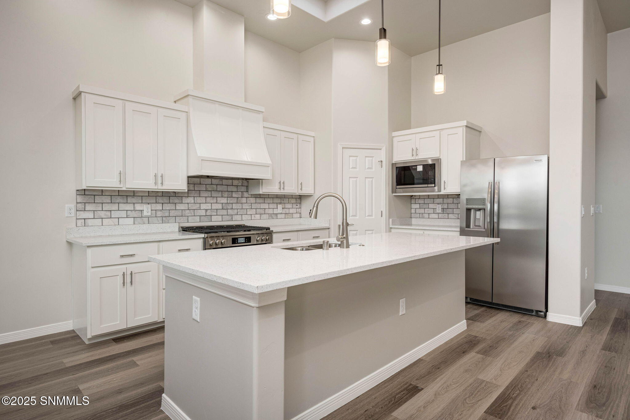 9-web-or-mls-Snappin Homes (Hendee711)-9