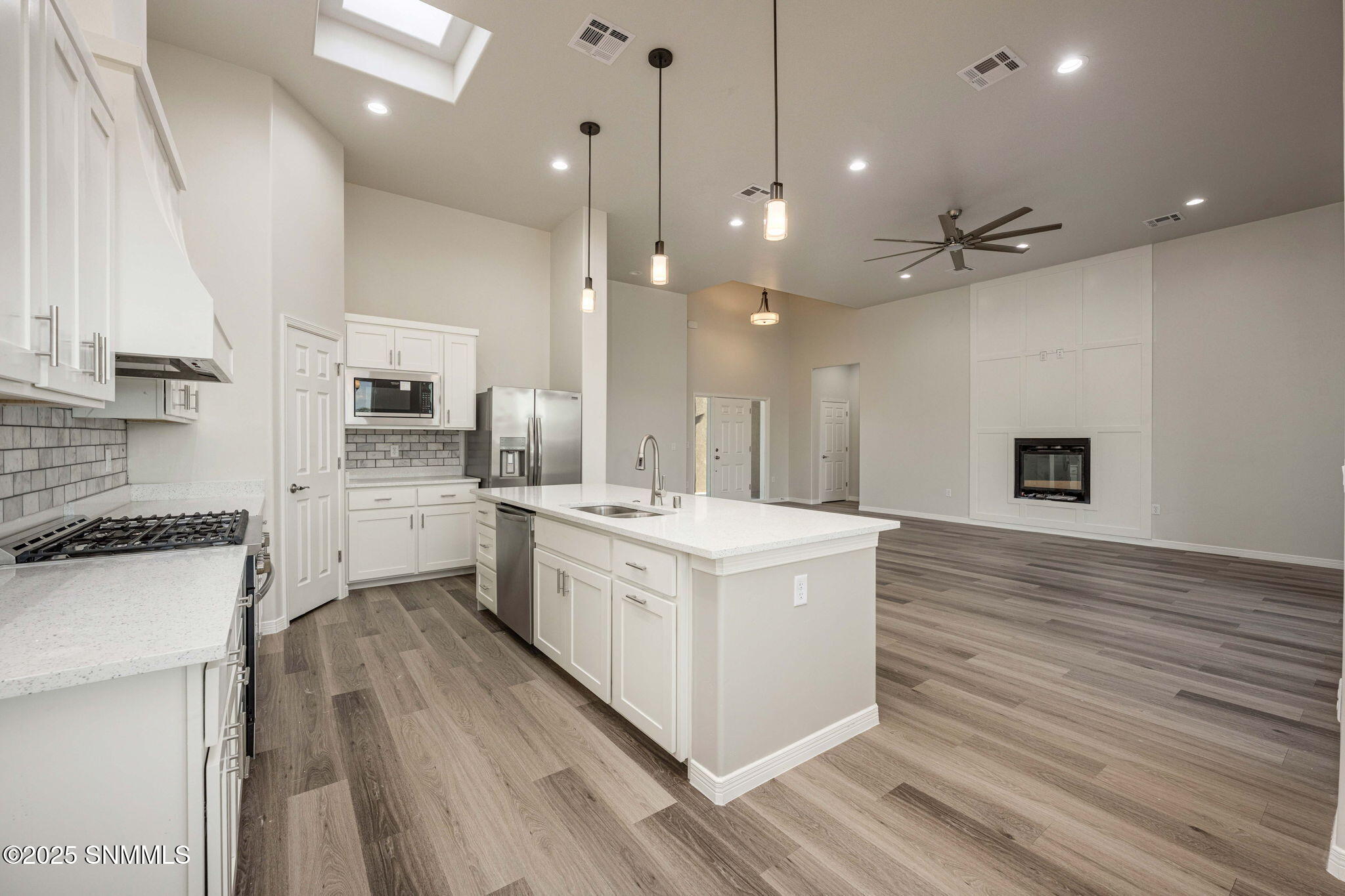 12-web-or-mls-Snappin Homes (Hendee711)-