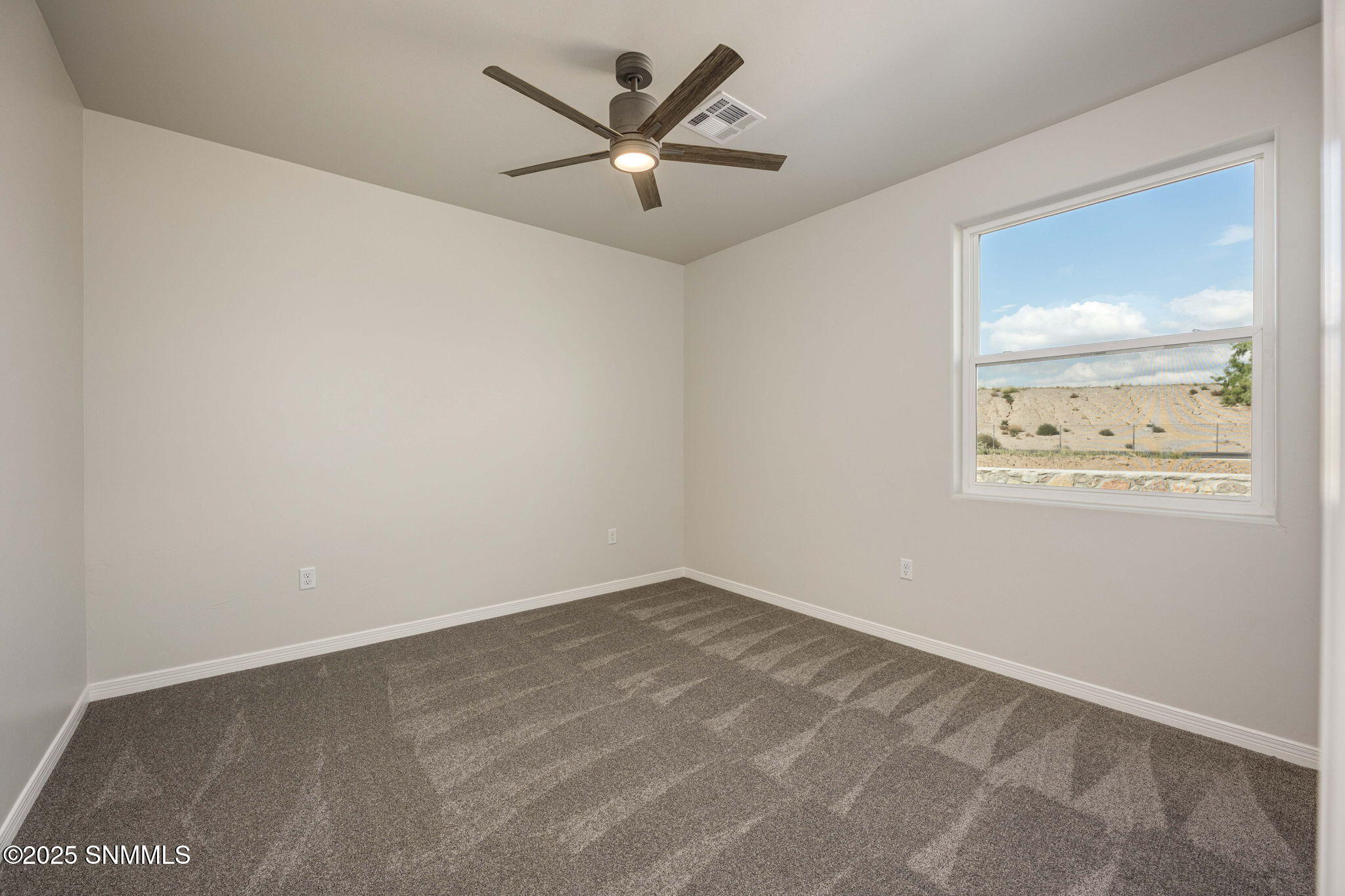 24-web-or-mls-Snappin Homes (Hendee711)-