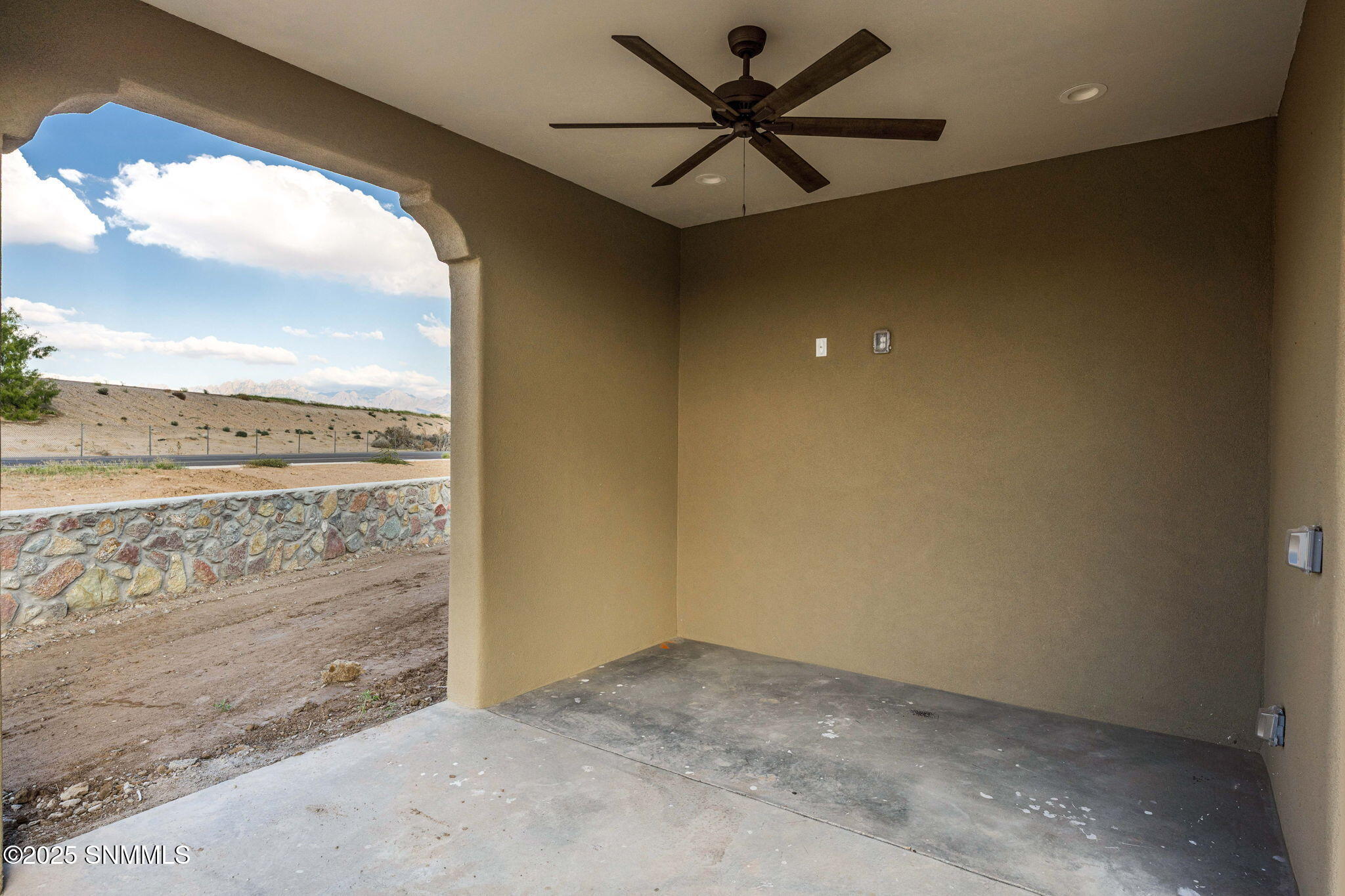 33-web-or-mls-Snappin Homes (Hendee711)-