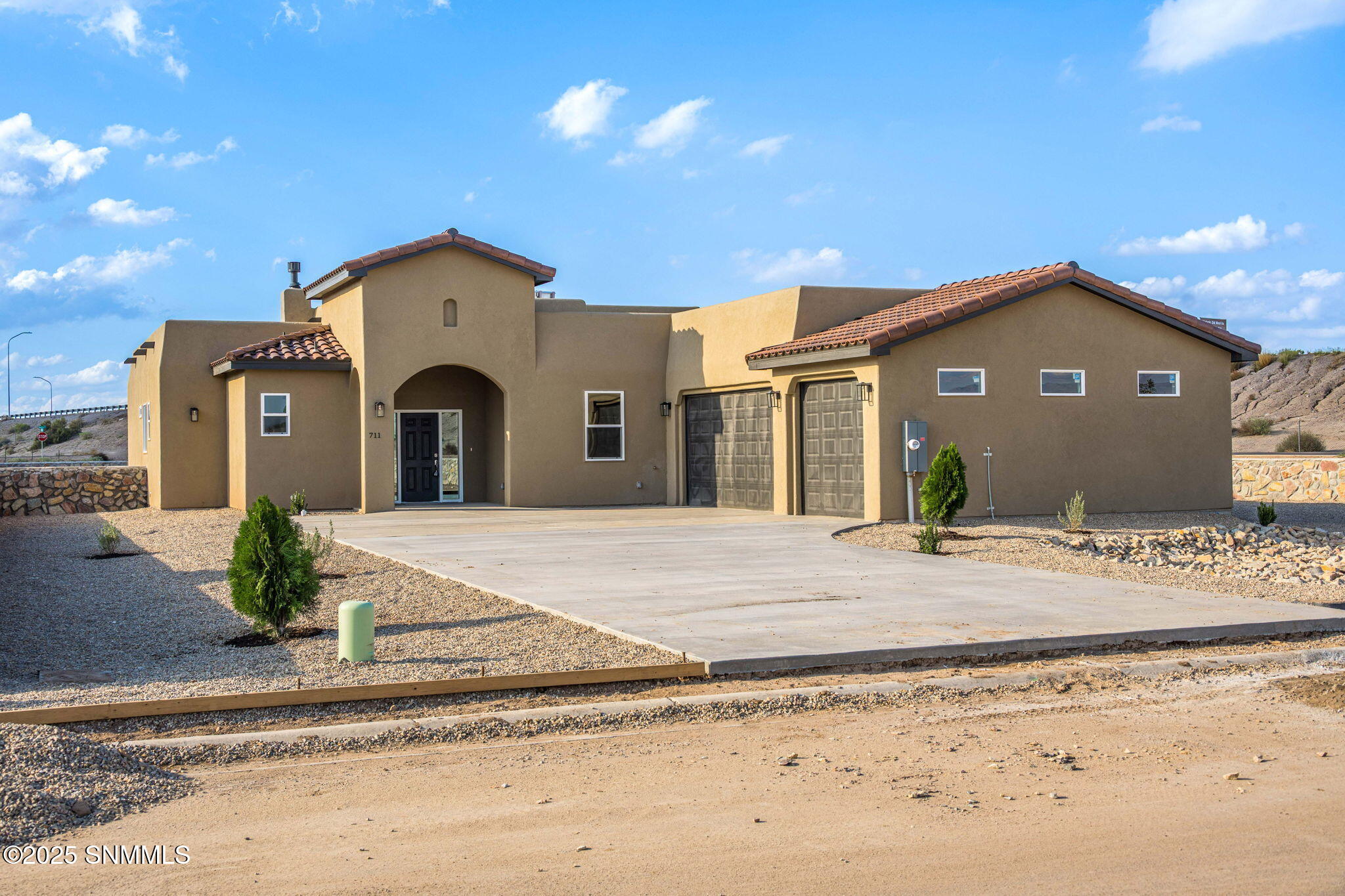 1-web-or-mls-Snappin Homes (Hendee711)-1