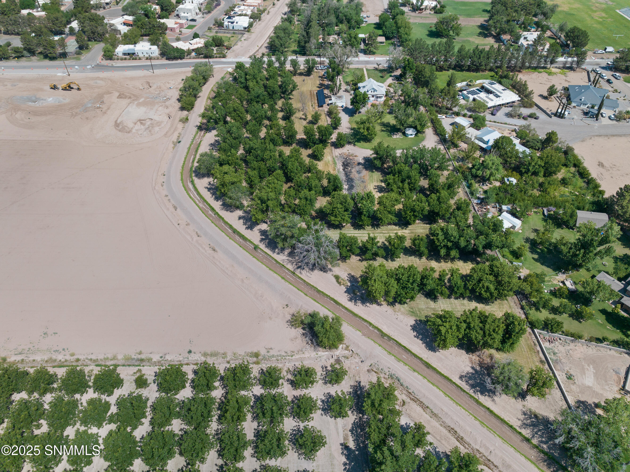 1145-W-University-MLS-Camera-Guy-9