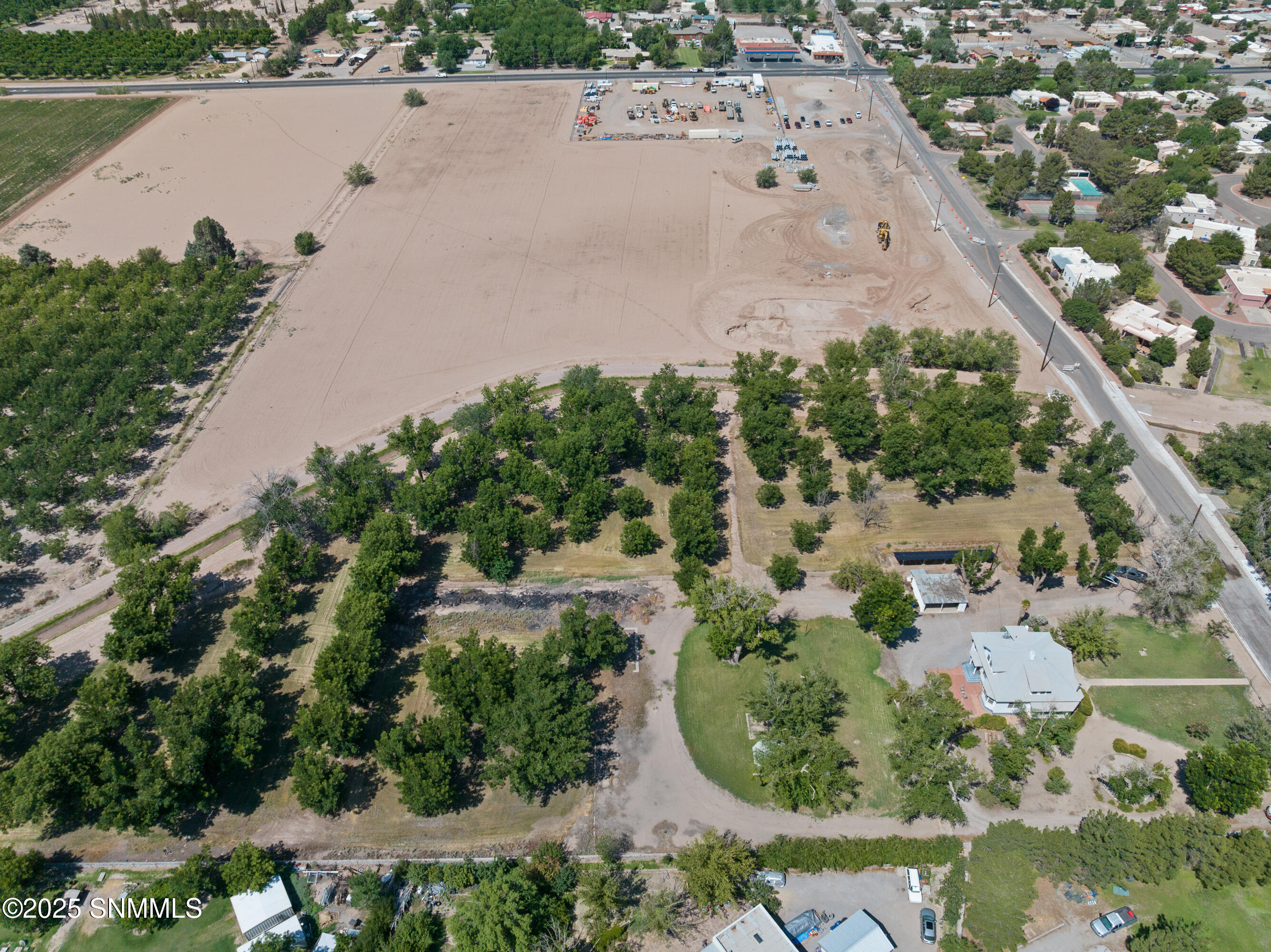 1145-W-University-MLS-Camera-Guy-7