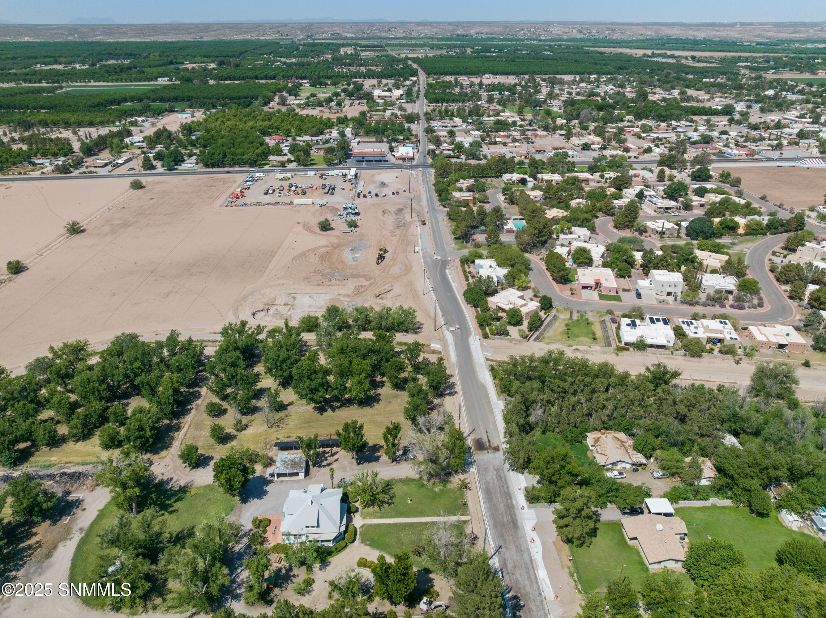 1145-W-University-MLS-Camera-Guy-13