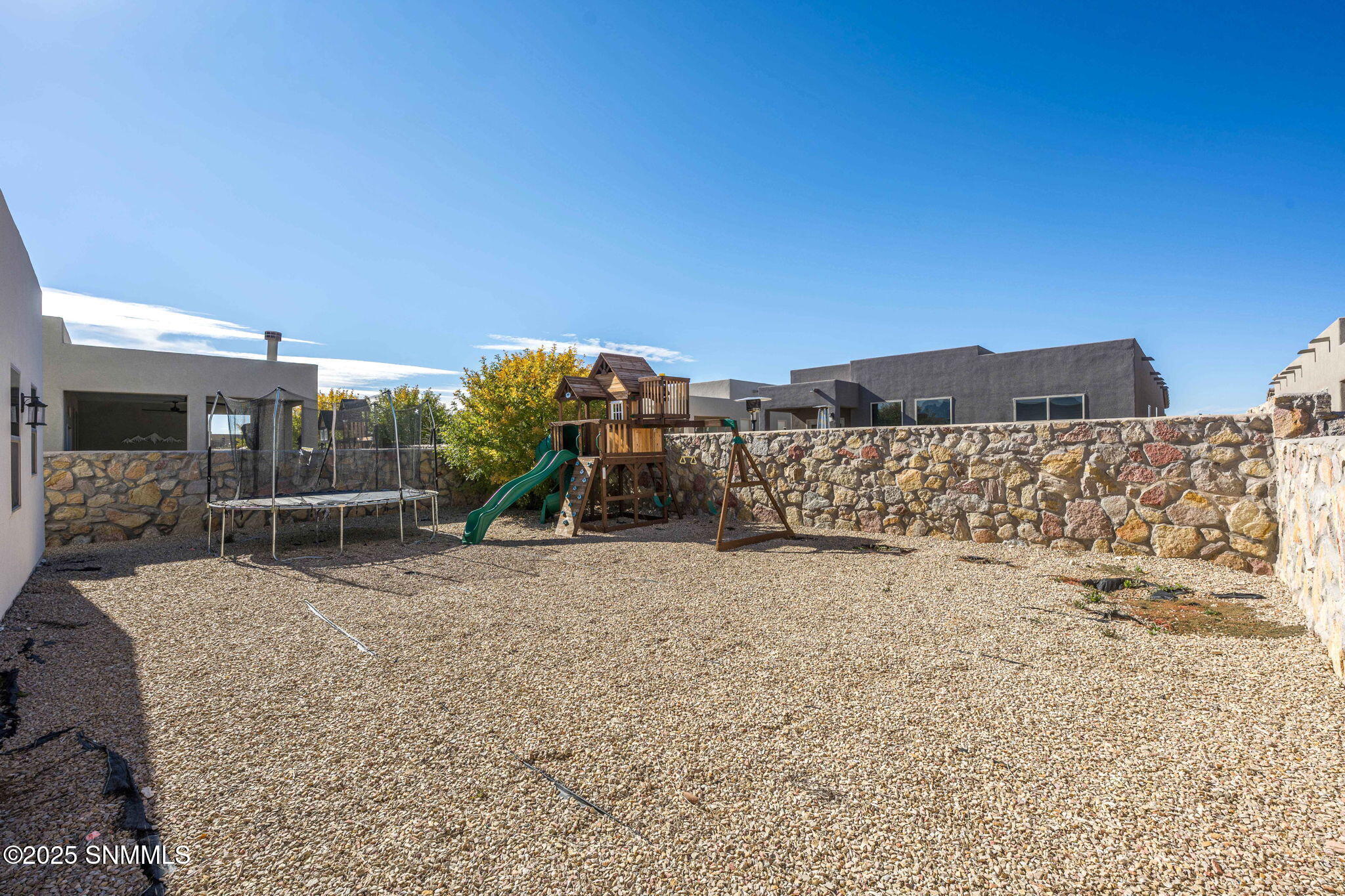 28-web-or-mls-Snappin Homes (Electra6821