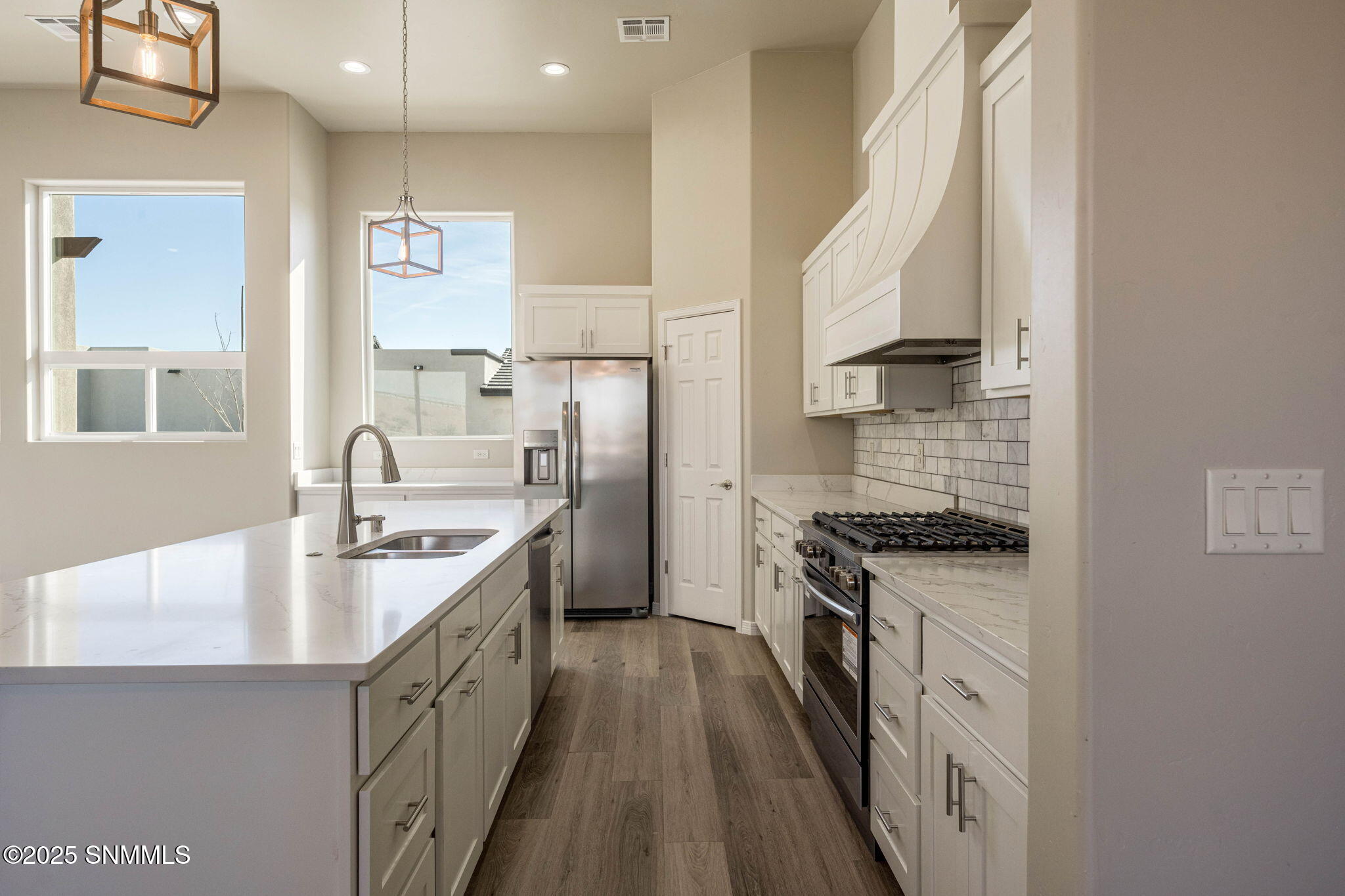 11-web-or-mls-Snappin Homes (Basha701)-1