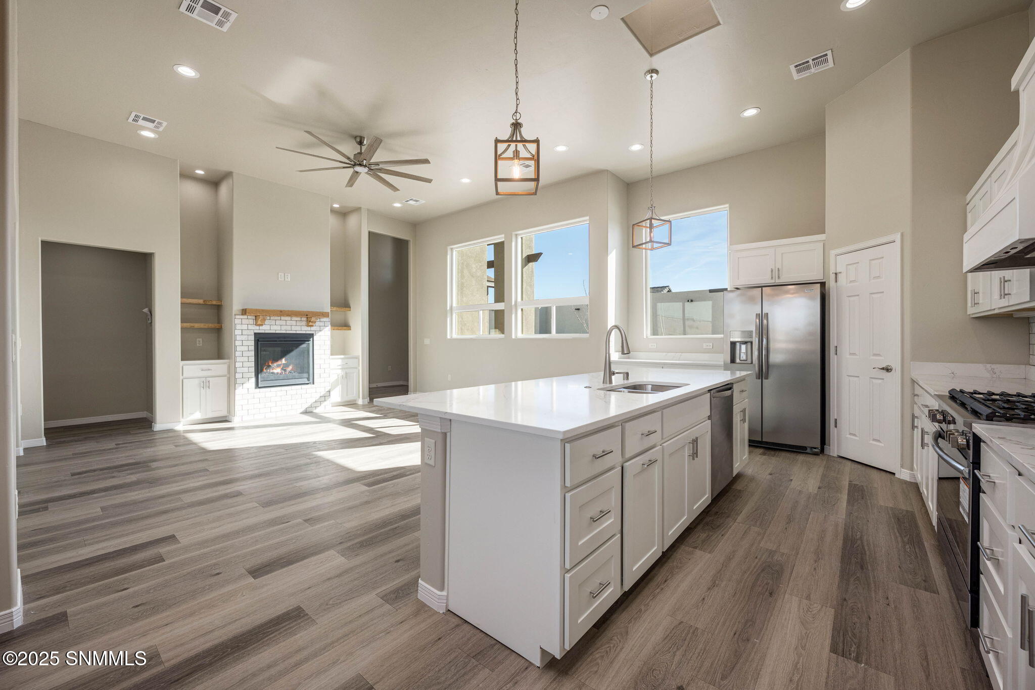 12-web-or-mls-Snappin Homes (Basha701)-1