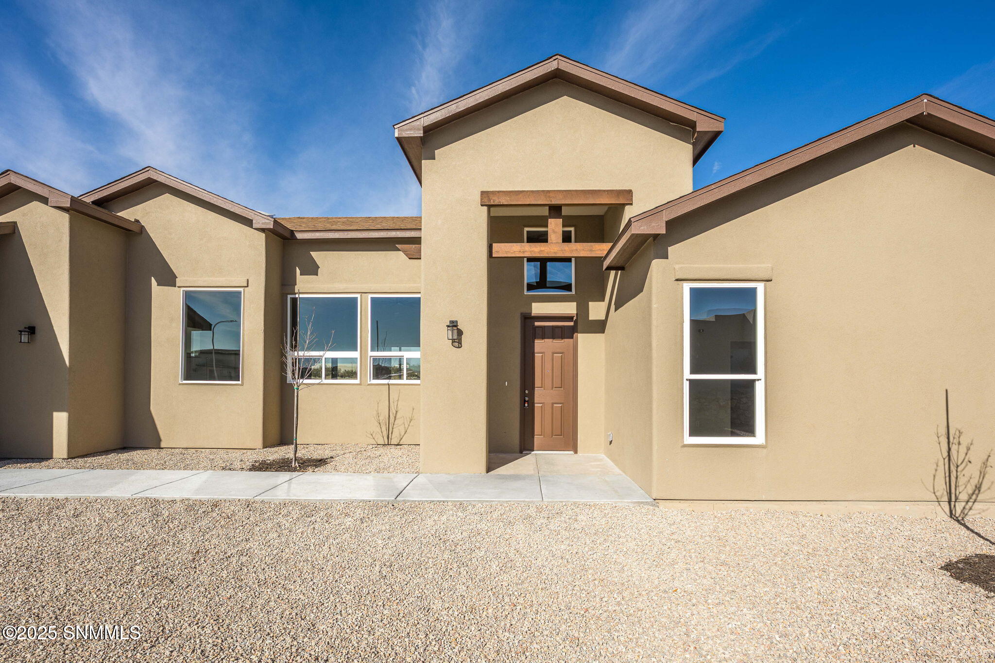 3-web-or-mls-Snappin Homes (Basha701)-3