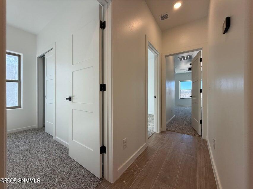 20251229165333957863000000-o