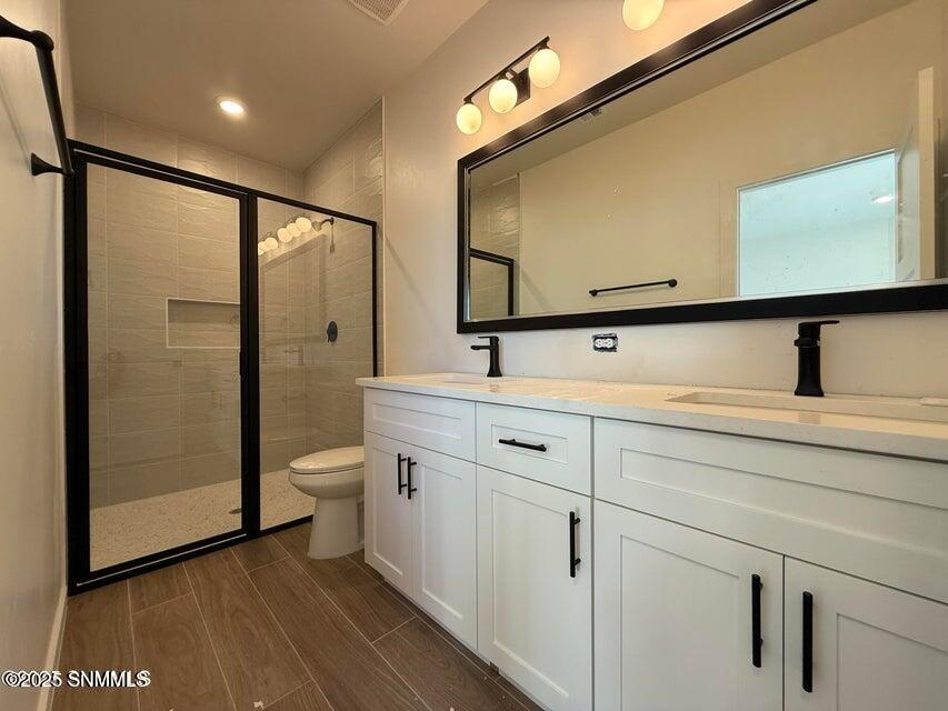 20251229165350711771000000-o