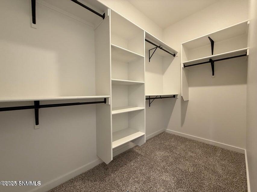 20251229165353389911000000-o