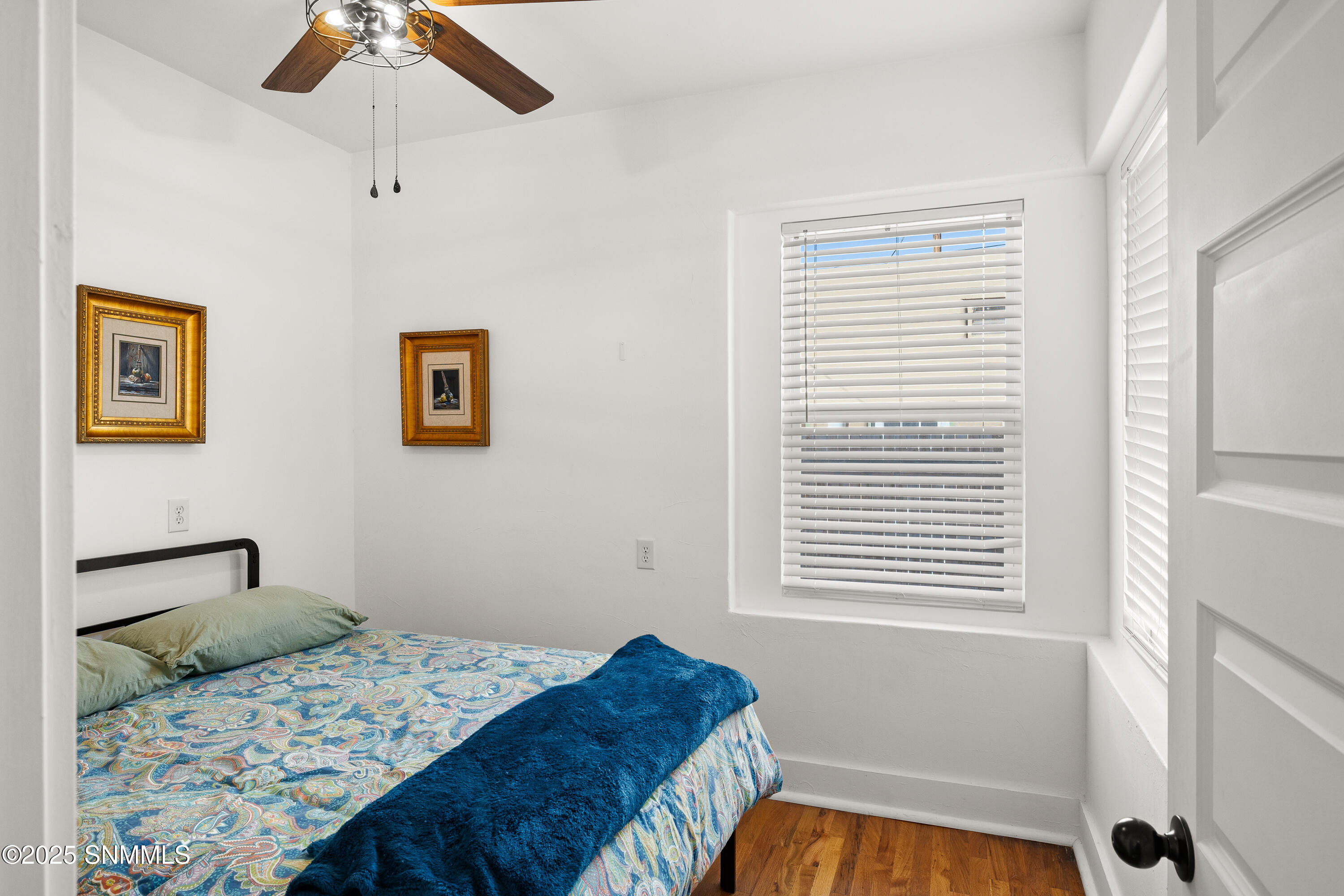 712-W-Court-Ave-MLS-Camera-Guy-20